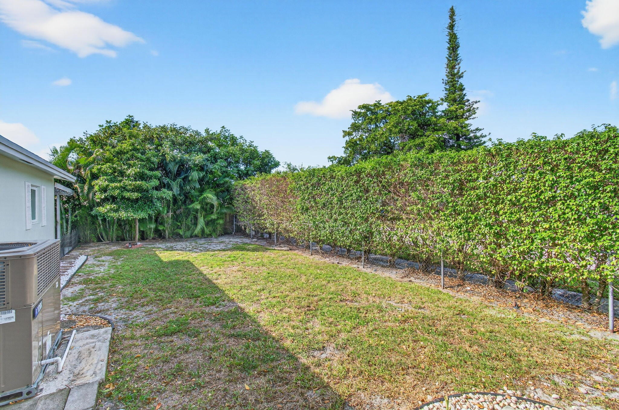 COUNTRY CLUB VILLAGE SEC B - Residential Lease