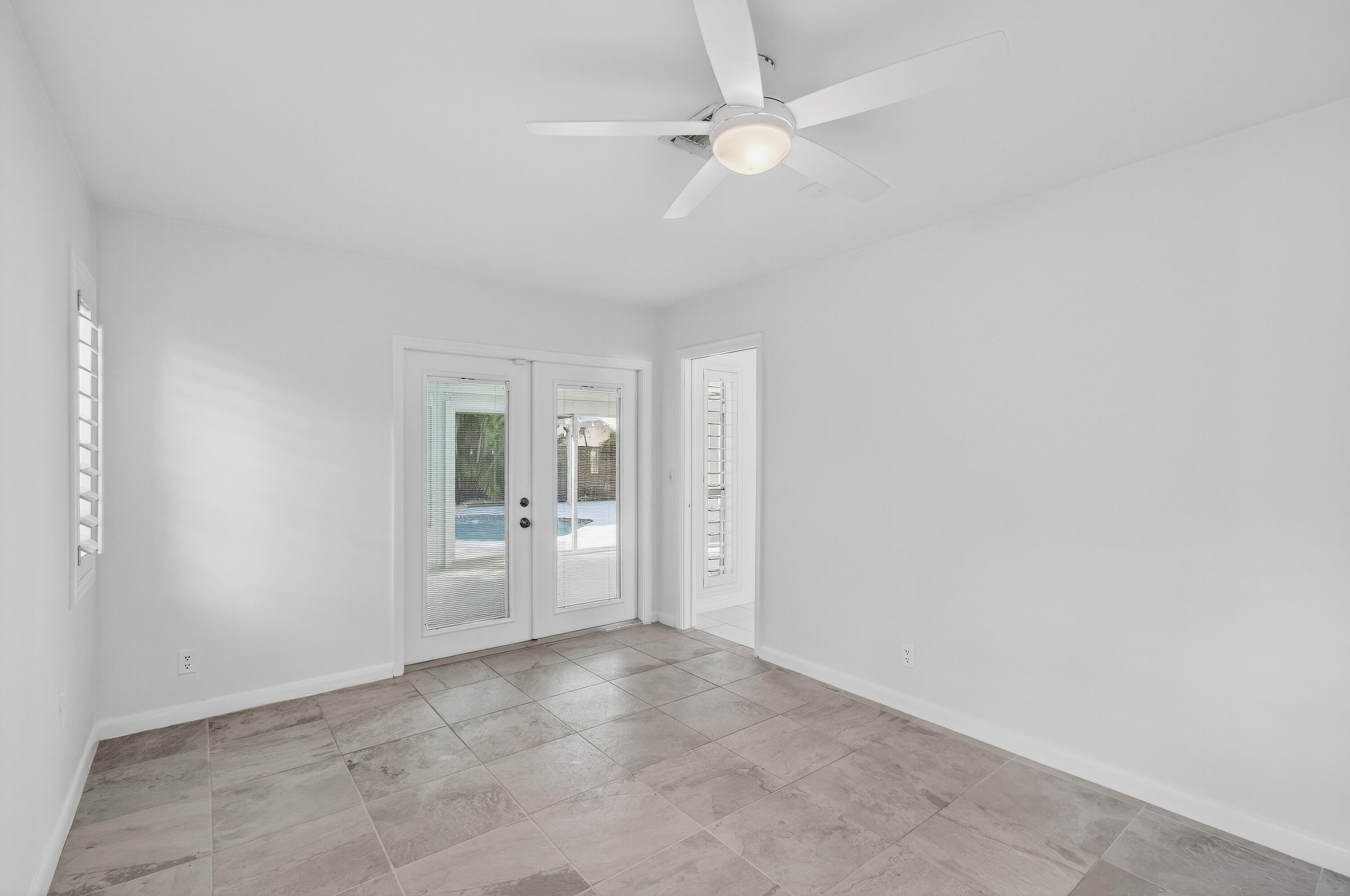 COUNTRY CLUB VILLAGE SEC B - Residential Lease