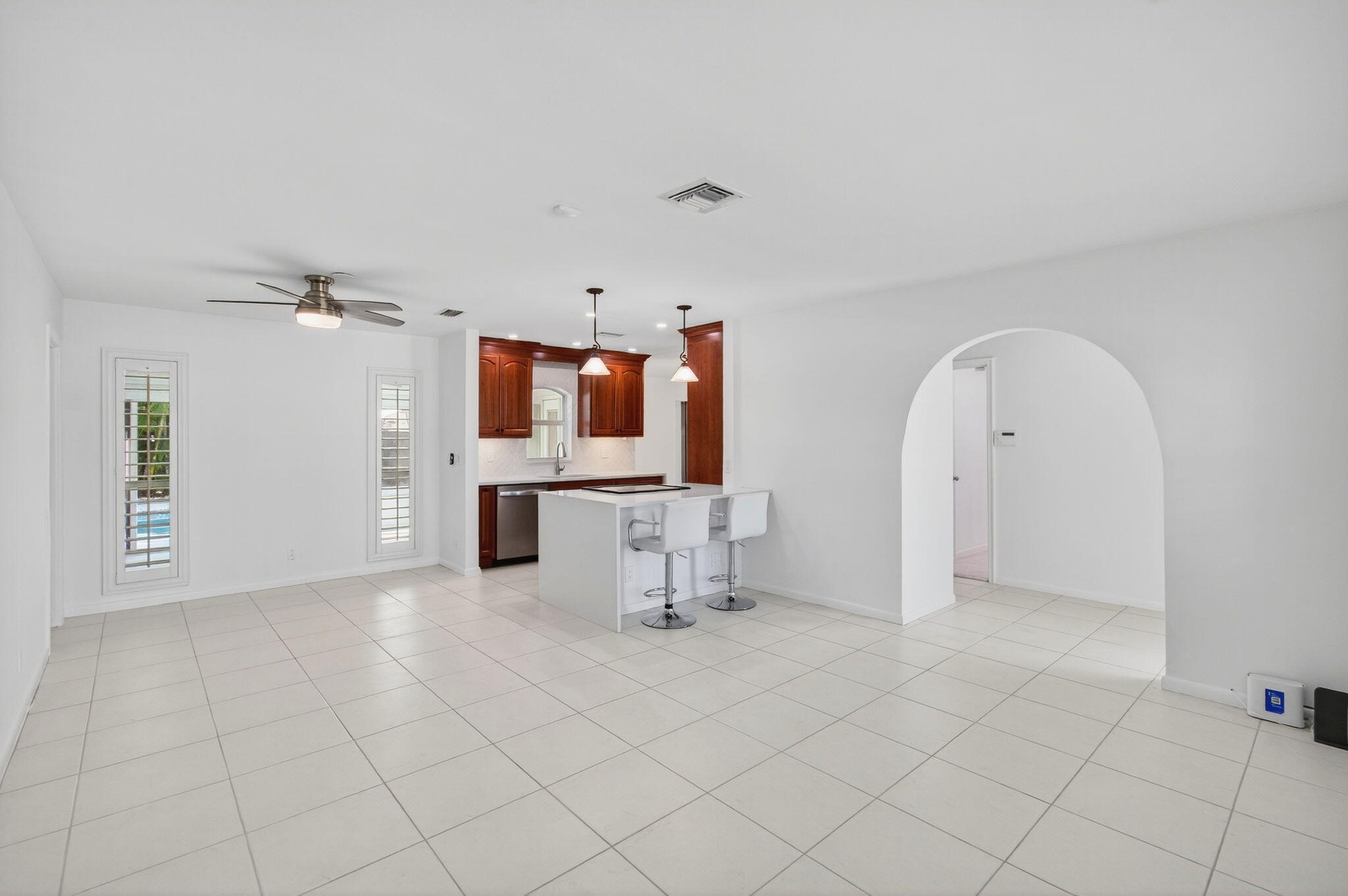 COUNTRY CLUB VILLAGE SEC B - Residential Lease