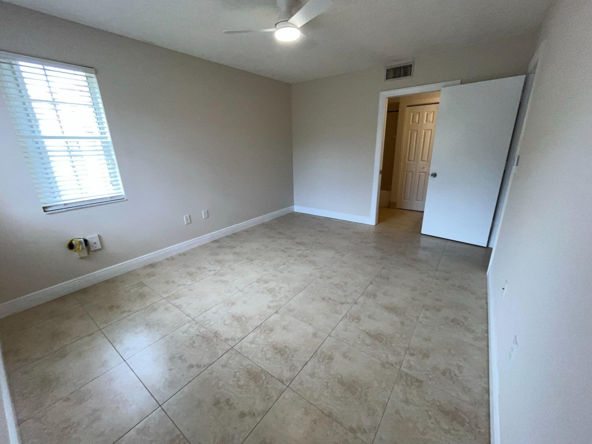 ST ANDREWS AT BOYNTON BEACH CONDO - Residential Lease
