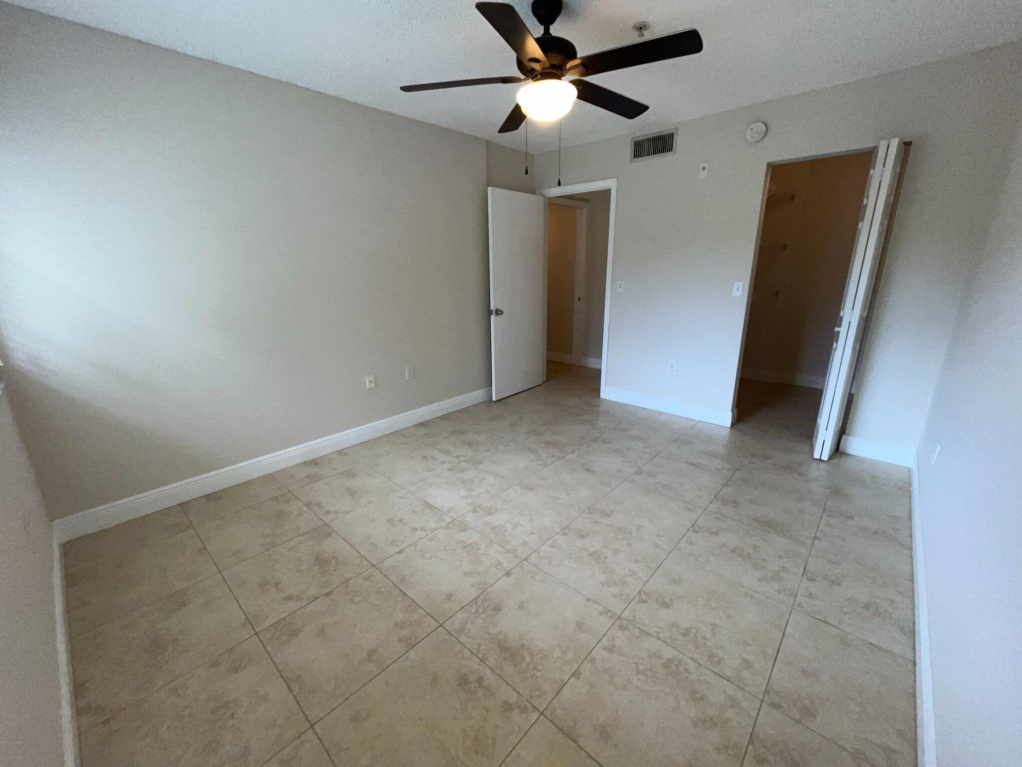 ST ANDREWS AT BOYNTON BEACH CONDO - Residential Lease
