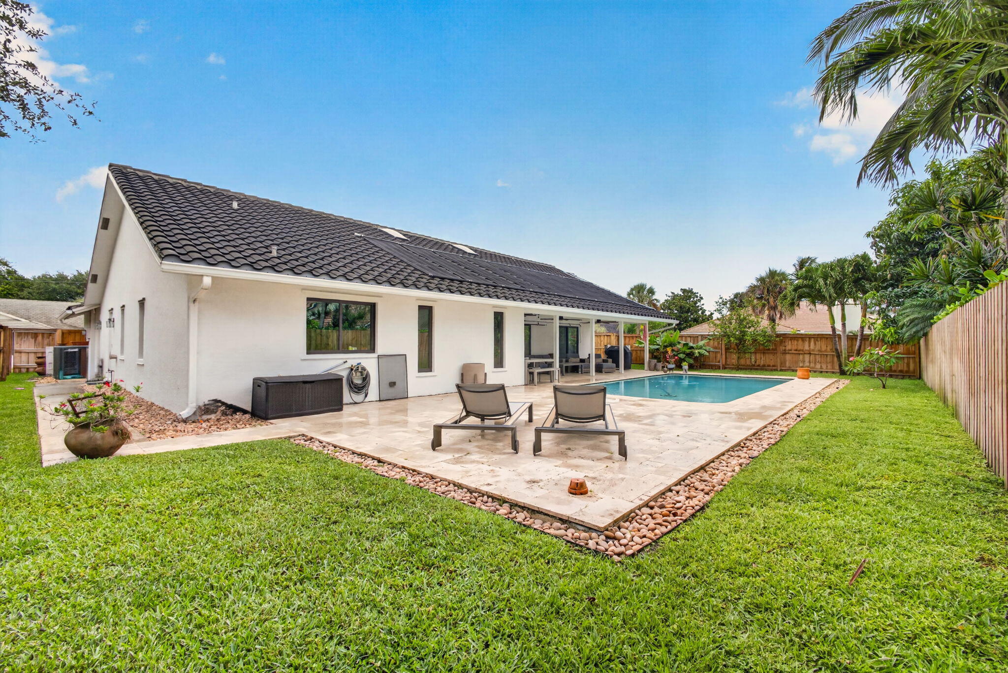 FRENCHMENS LANDING 3 - Residential Lease