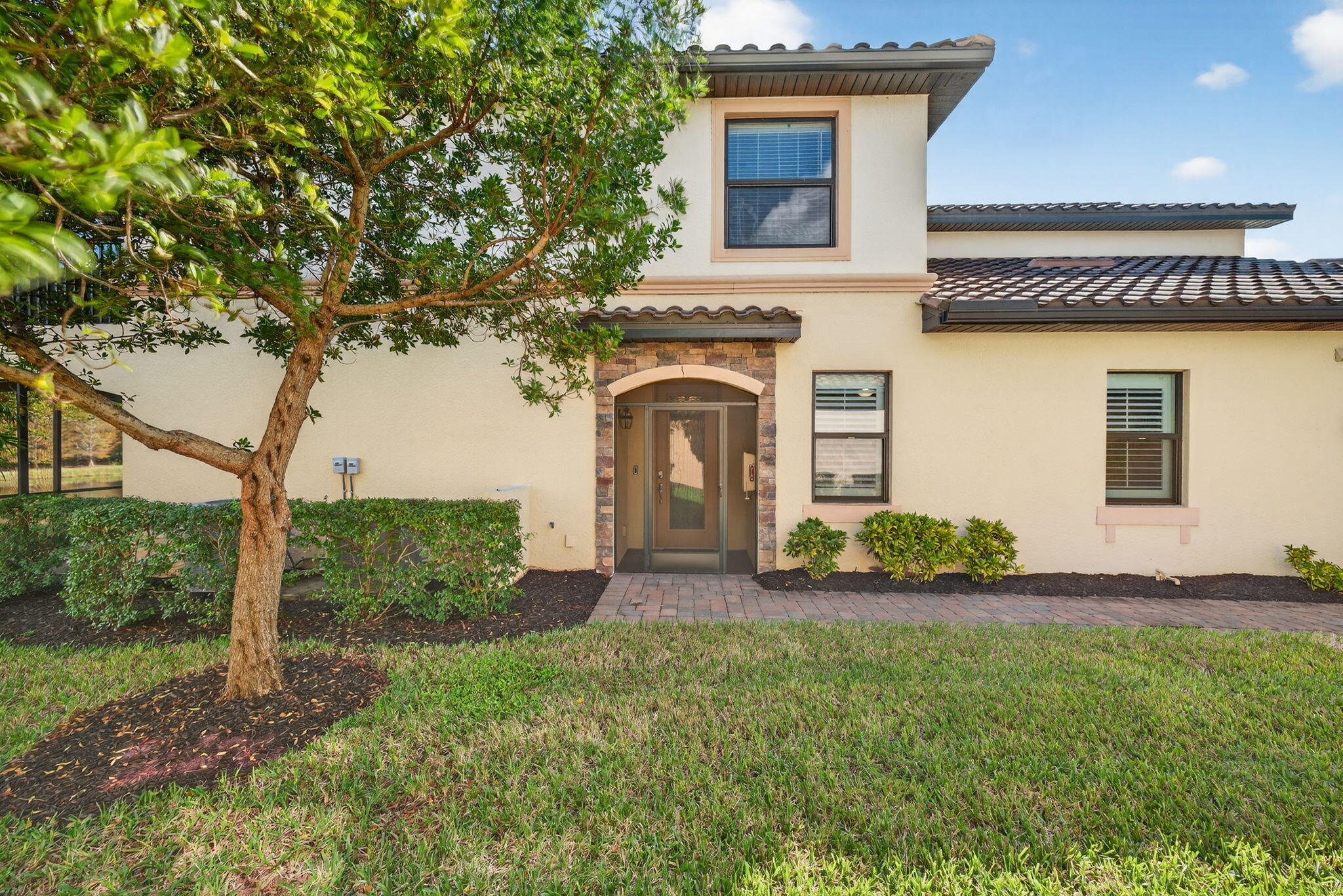 BONITA NATIONAL - Residential