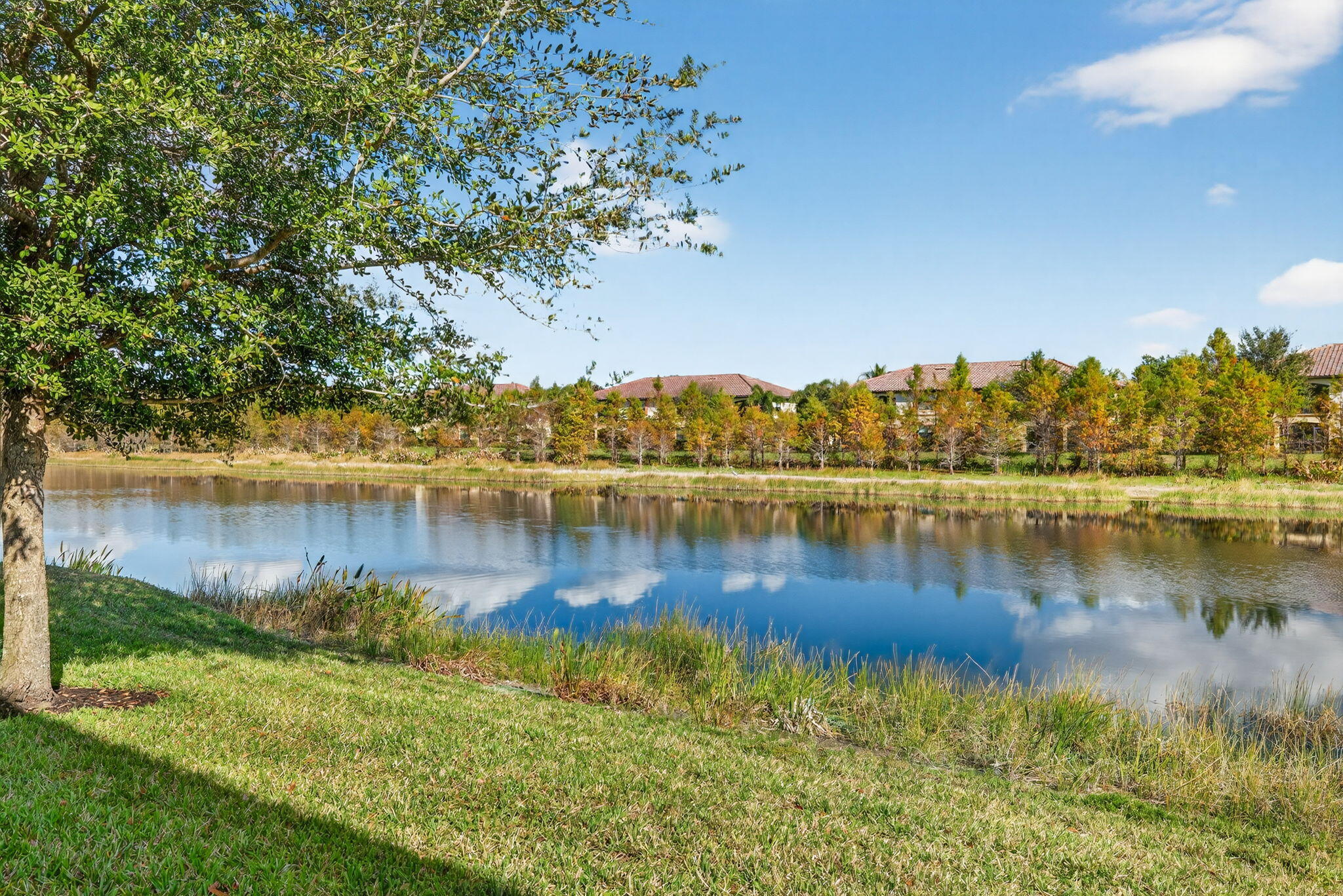 BONITA NATIONAL - Residential