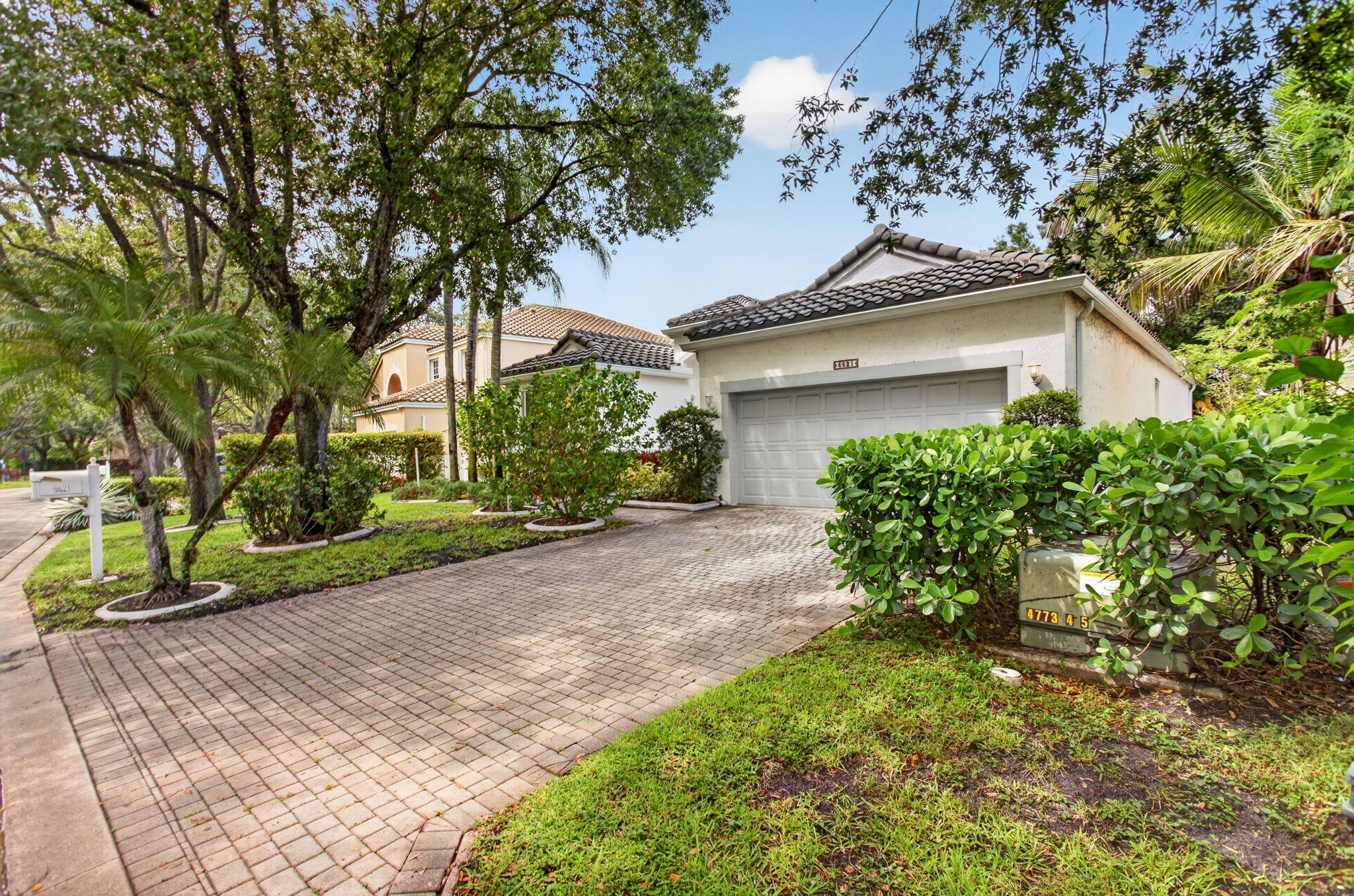 MAYFAIR AT PARKLAND - Residential
