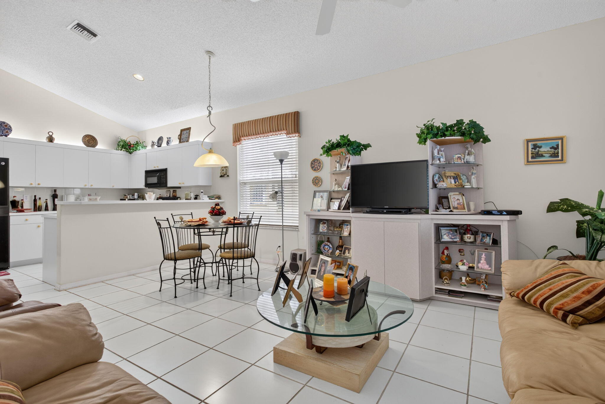 MAYFAIR AT PARKLAND - Residential
