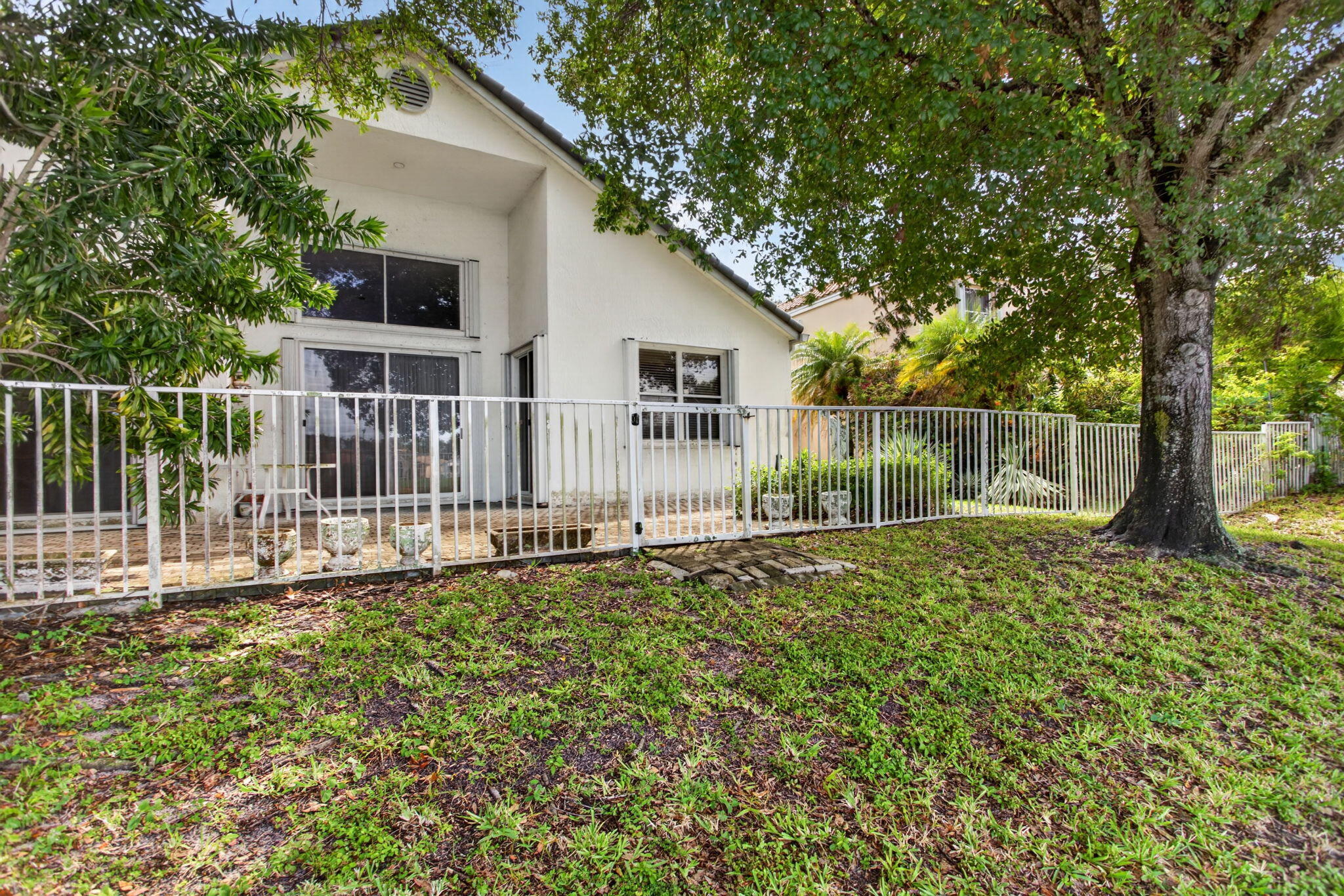 MAYFAIR AT PARKLAND - Residential
