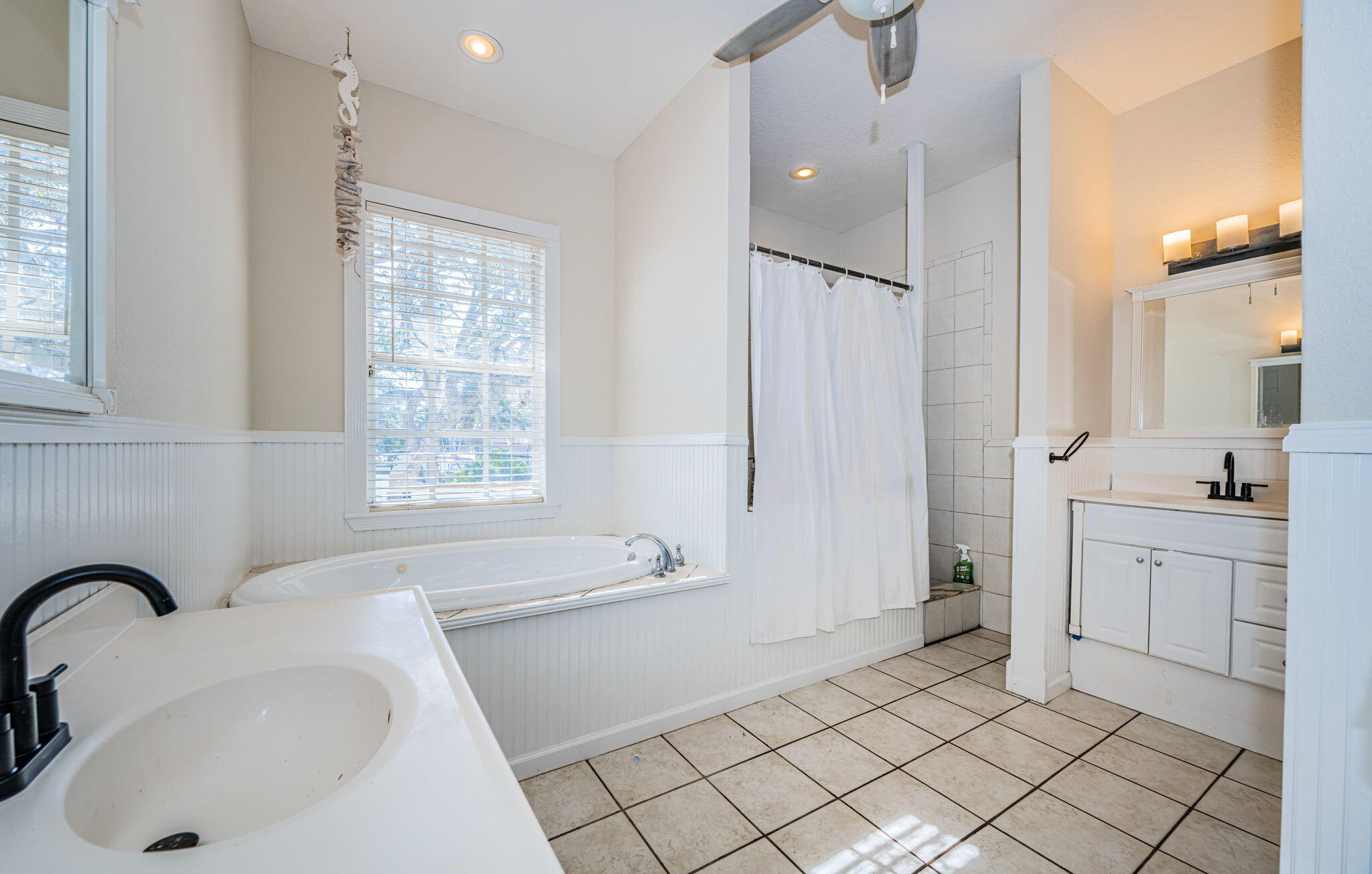 MARTHAS VINEYARD - Residential