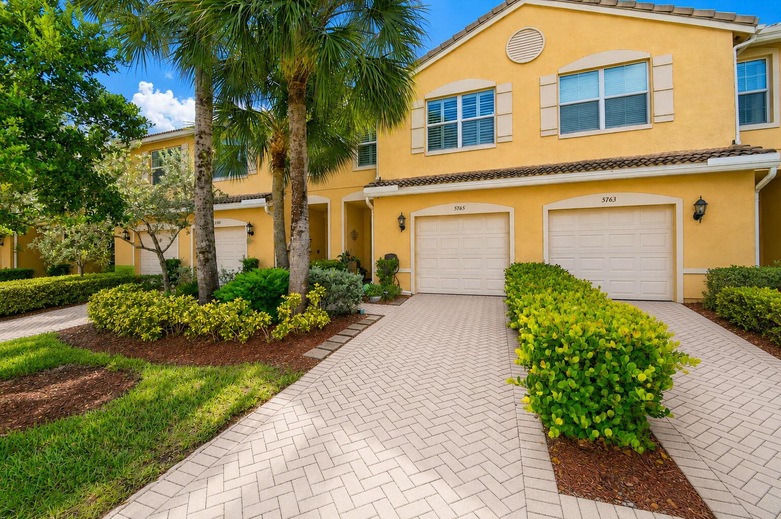 COLONY RESERVE AT LAKE WORTH - Residential