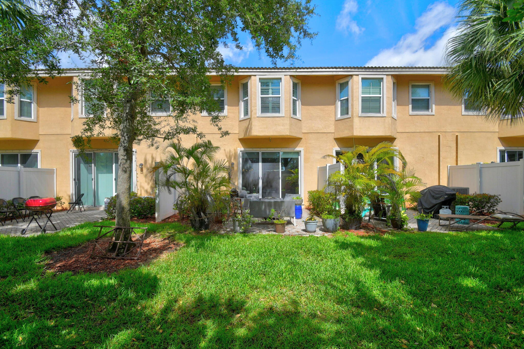 COLONY RESERVE AT LAKE WORTH - Residential
