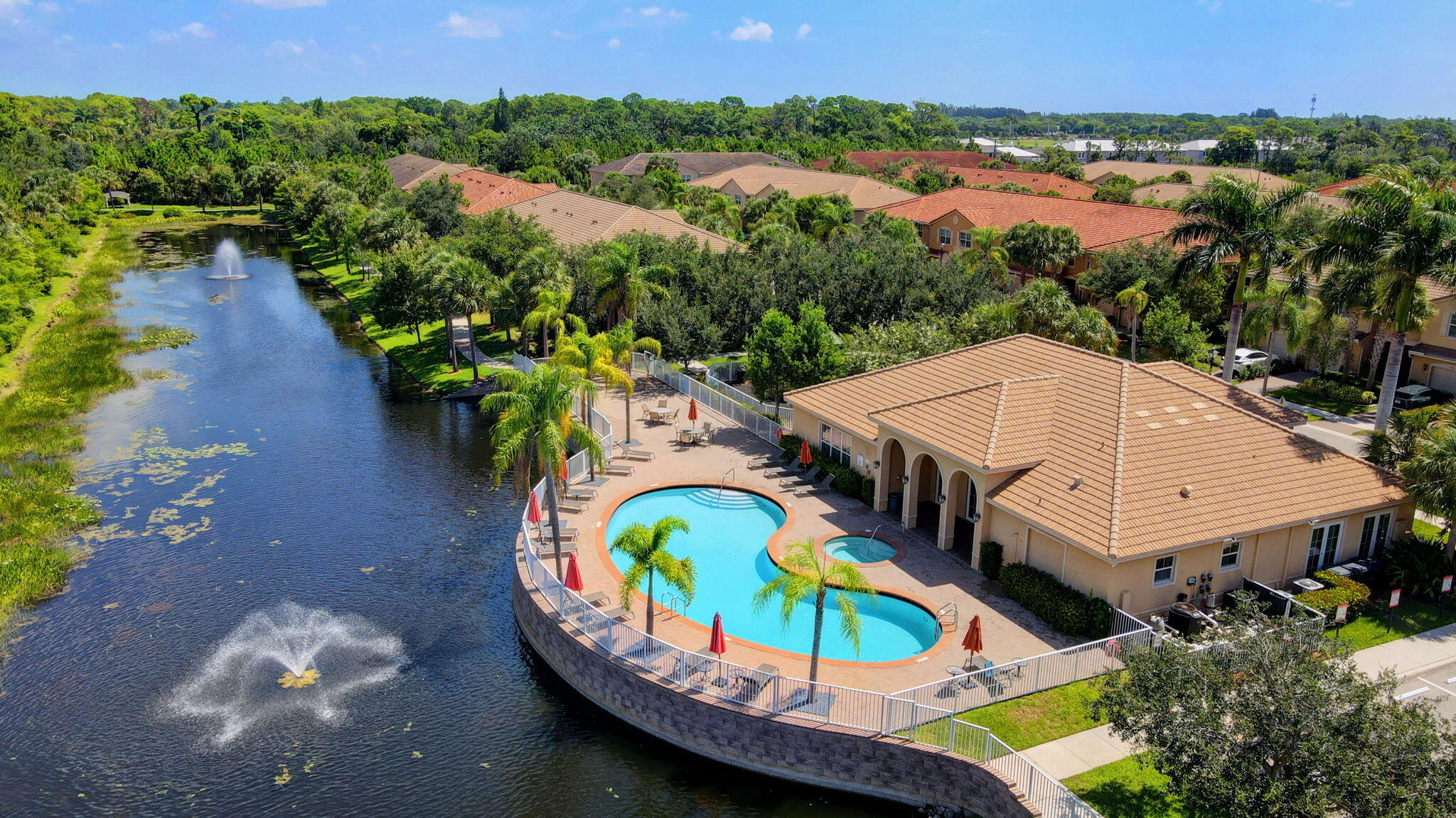 COLONY RESERVE AT LAKE WORTH - Residential