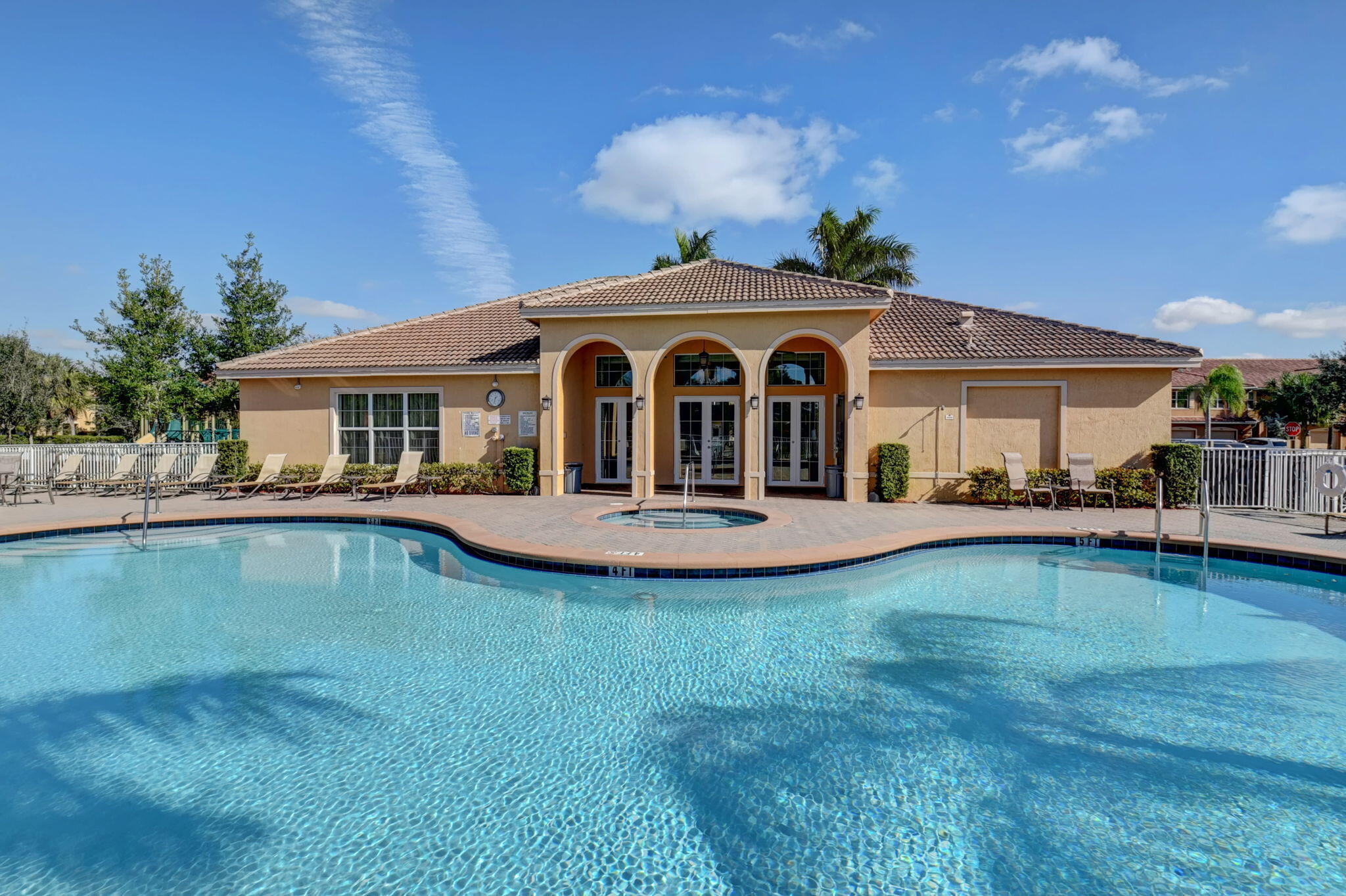 COLONY RESERVE AT LAKE WORTH - Residential