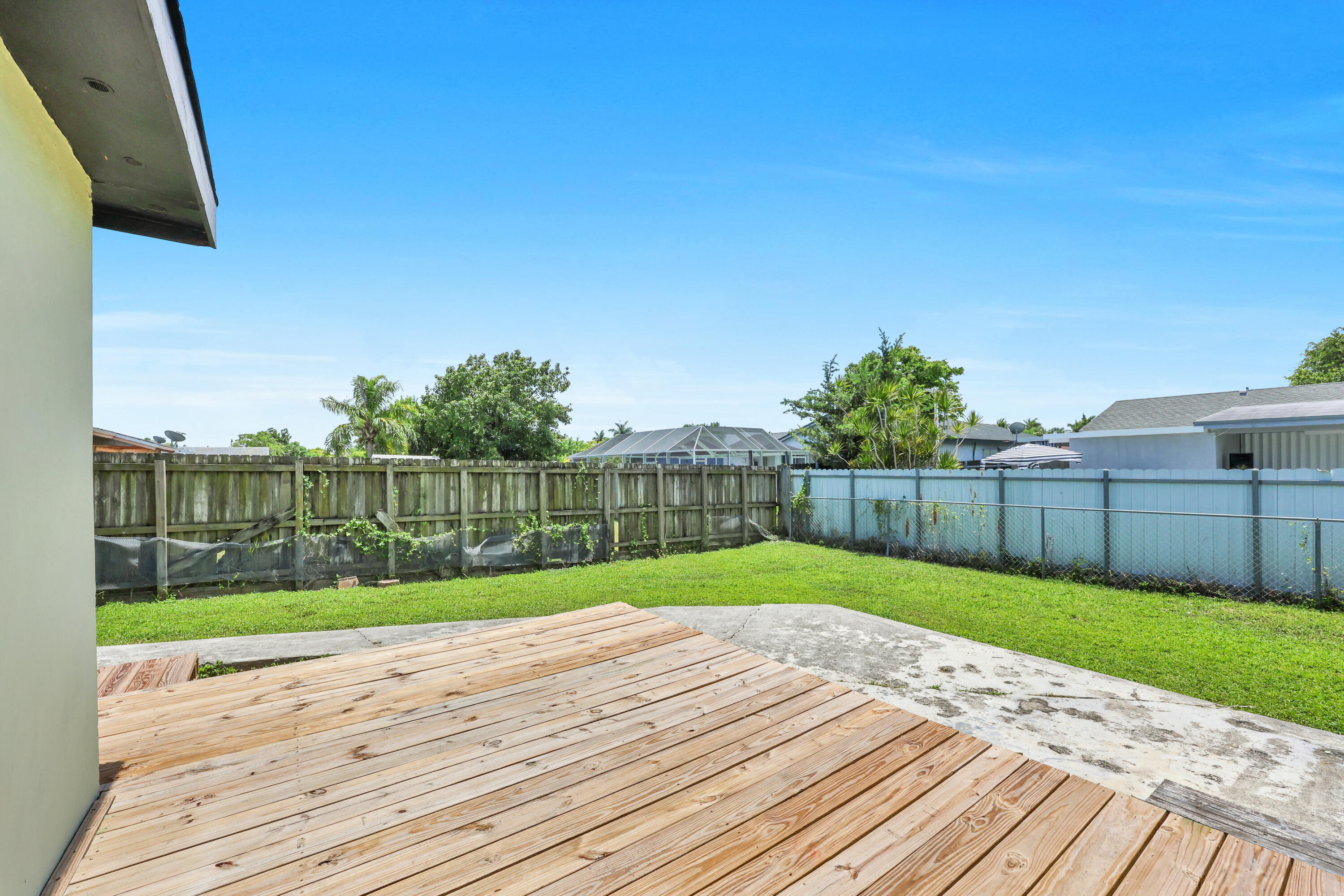 MEADOW WOOD MANOR SEC 3 - Residential