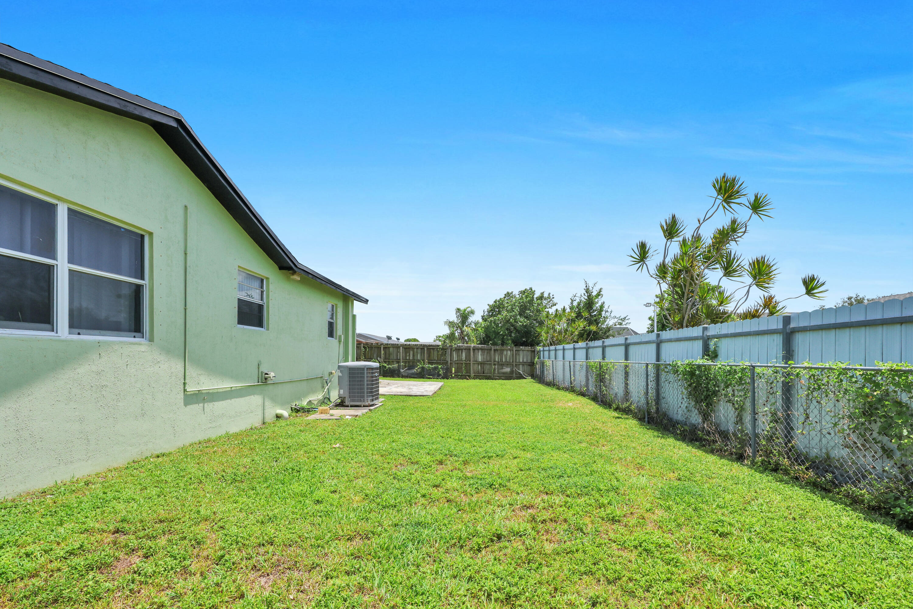 MEADOW WOOD MANOR SEC 3 - Residential