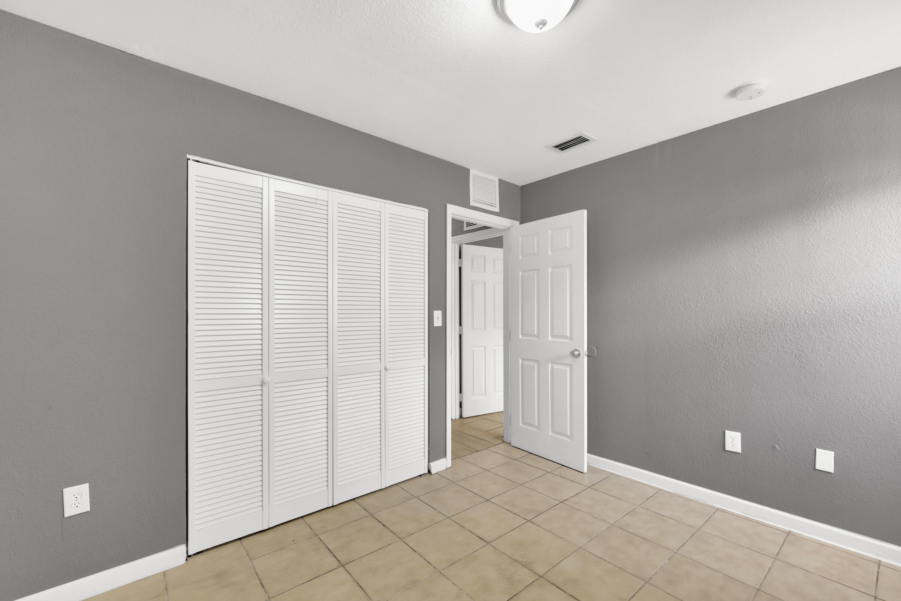 MEADOW WOOD MANOR SEC 3 - Residential