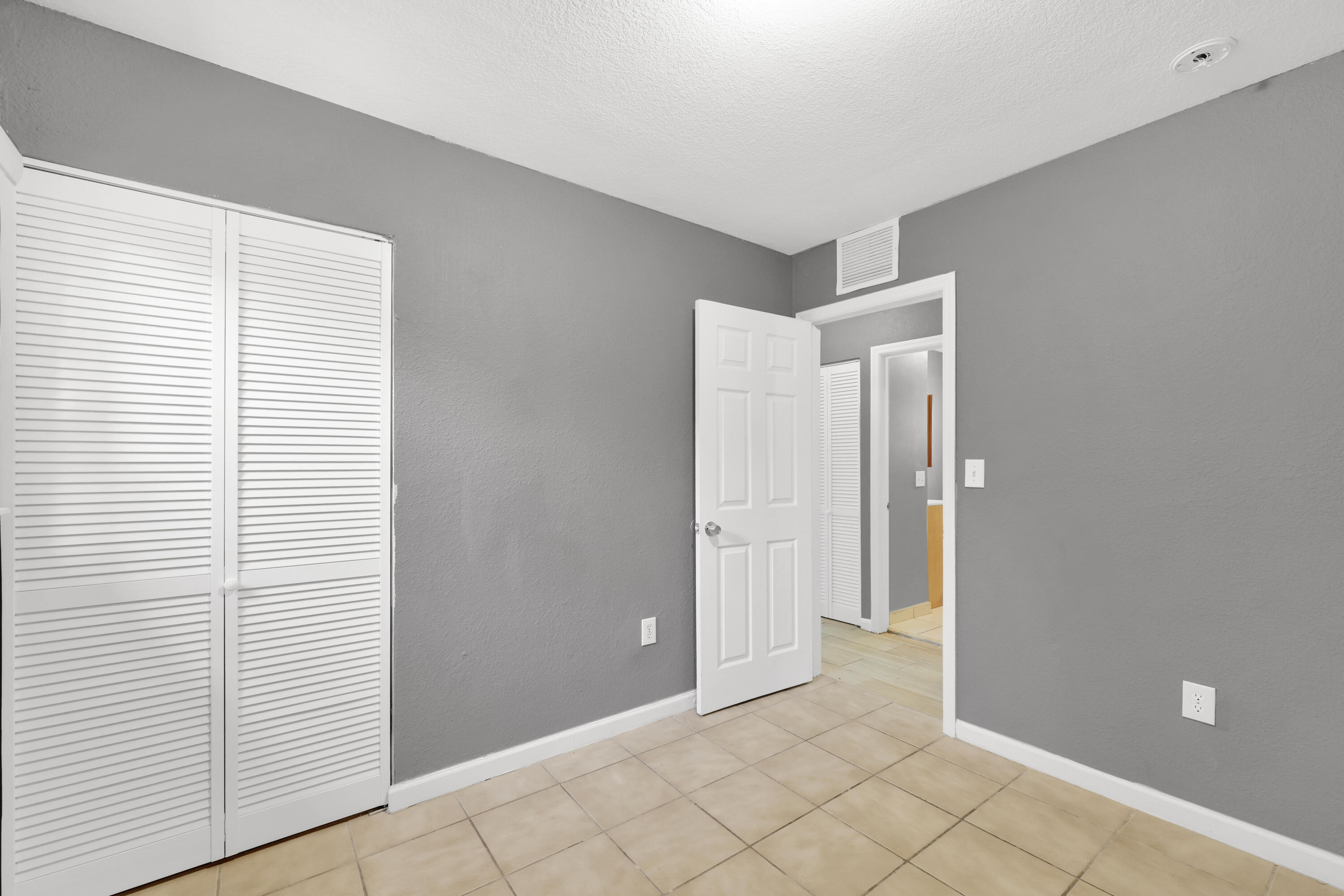 MEADOW WOOD MANOR SEC 3 - Residential