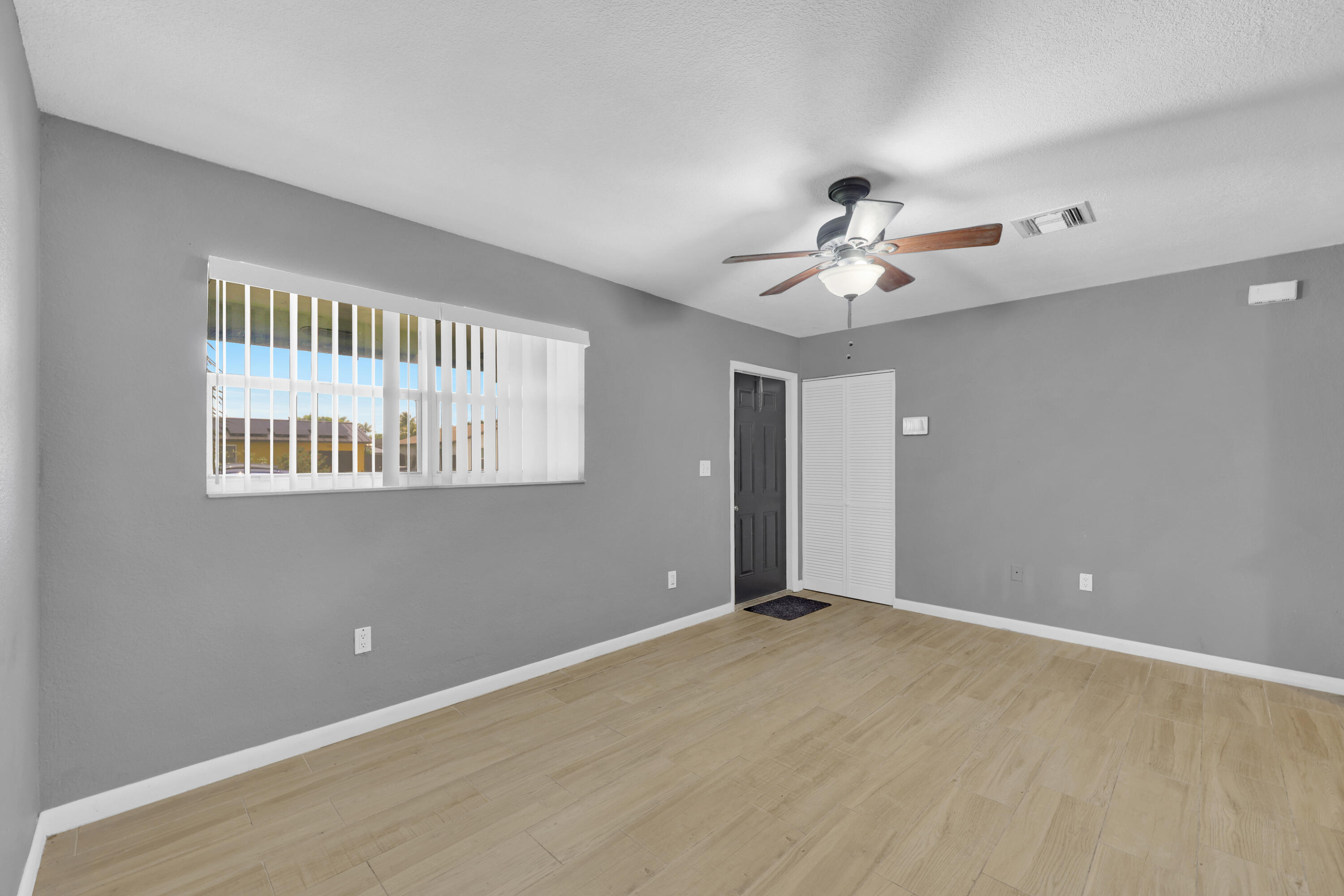 MEADOW WOOD MANOR SEC 3 - Residential