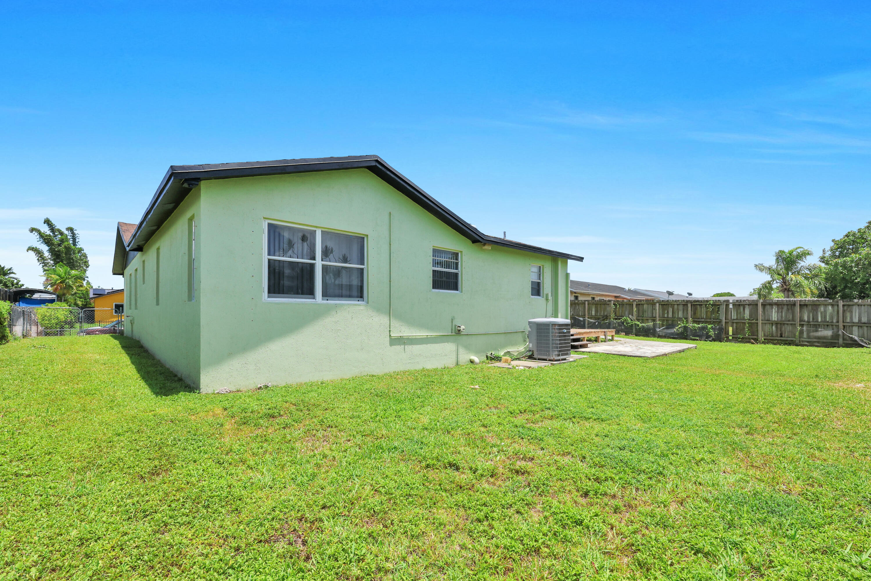 MEADOW WOOD MANOR SEC 3 - Residential