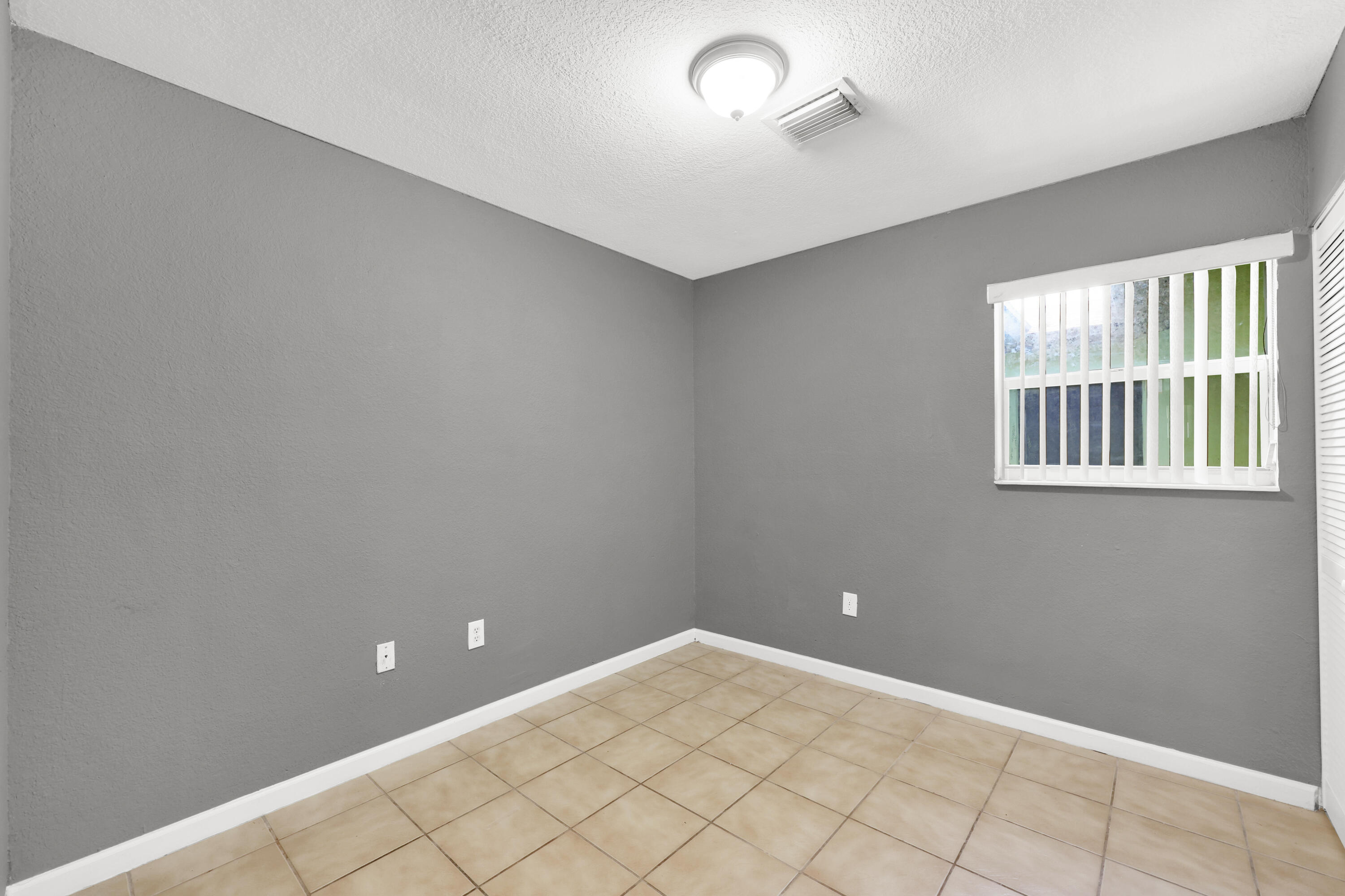 MEADOW WOOD MANOR SEC 3 - Residential