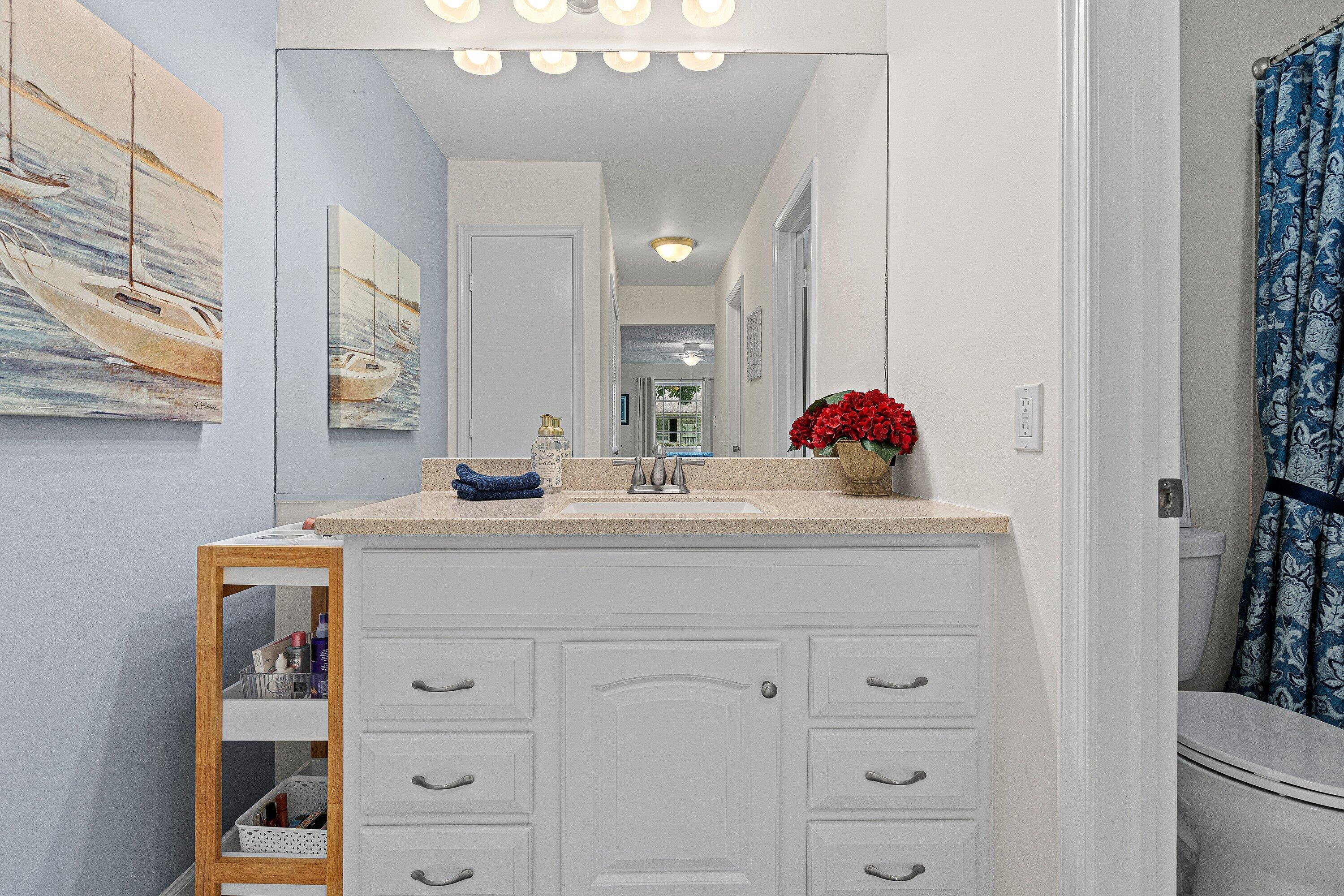 LIMETREE CONDO - Residential