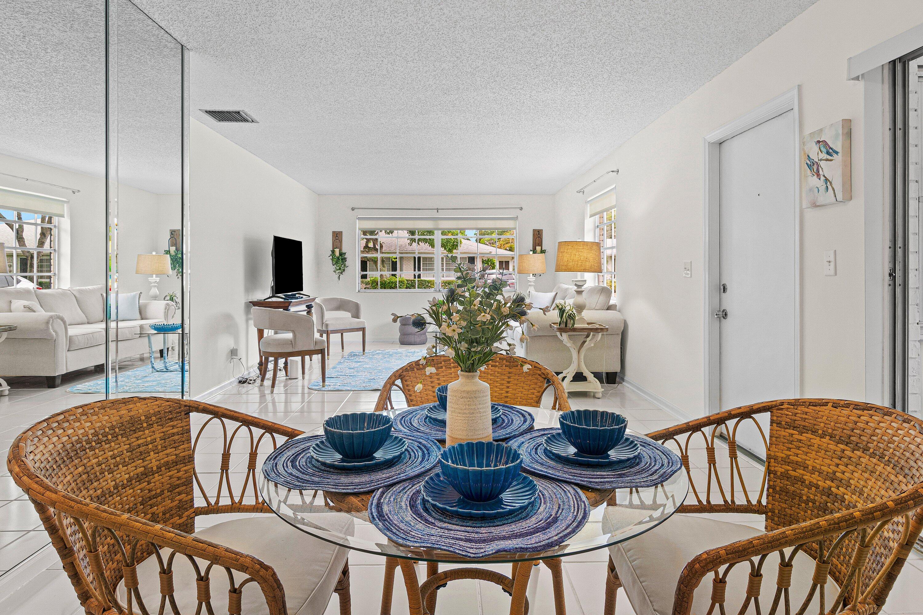 LIMETREE CONDO - Residential