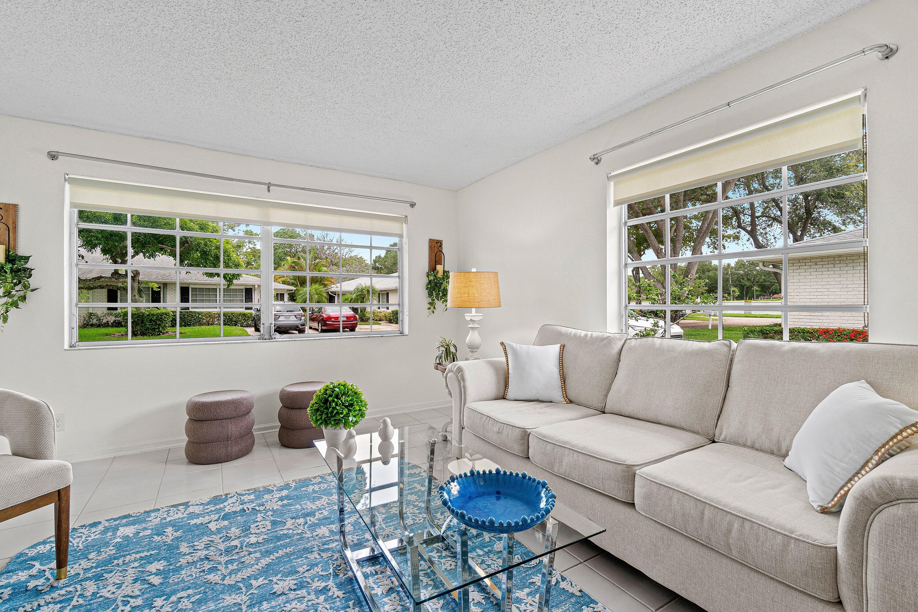 LIMETREE CONDO - Residential