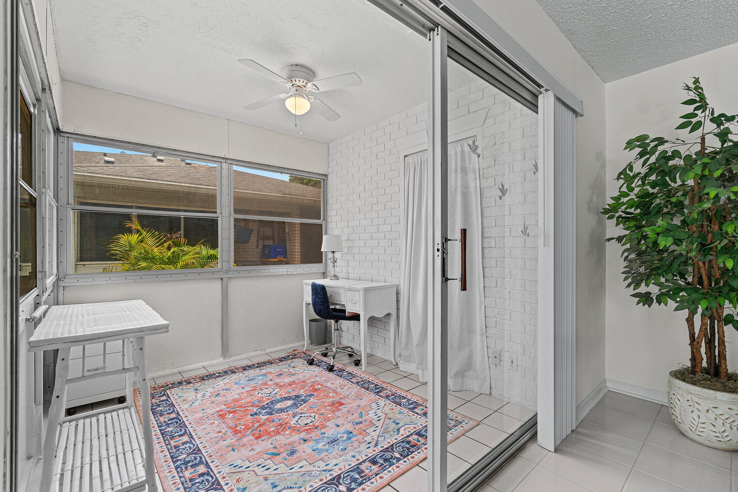 LIMETREE CONDO - Residential