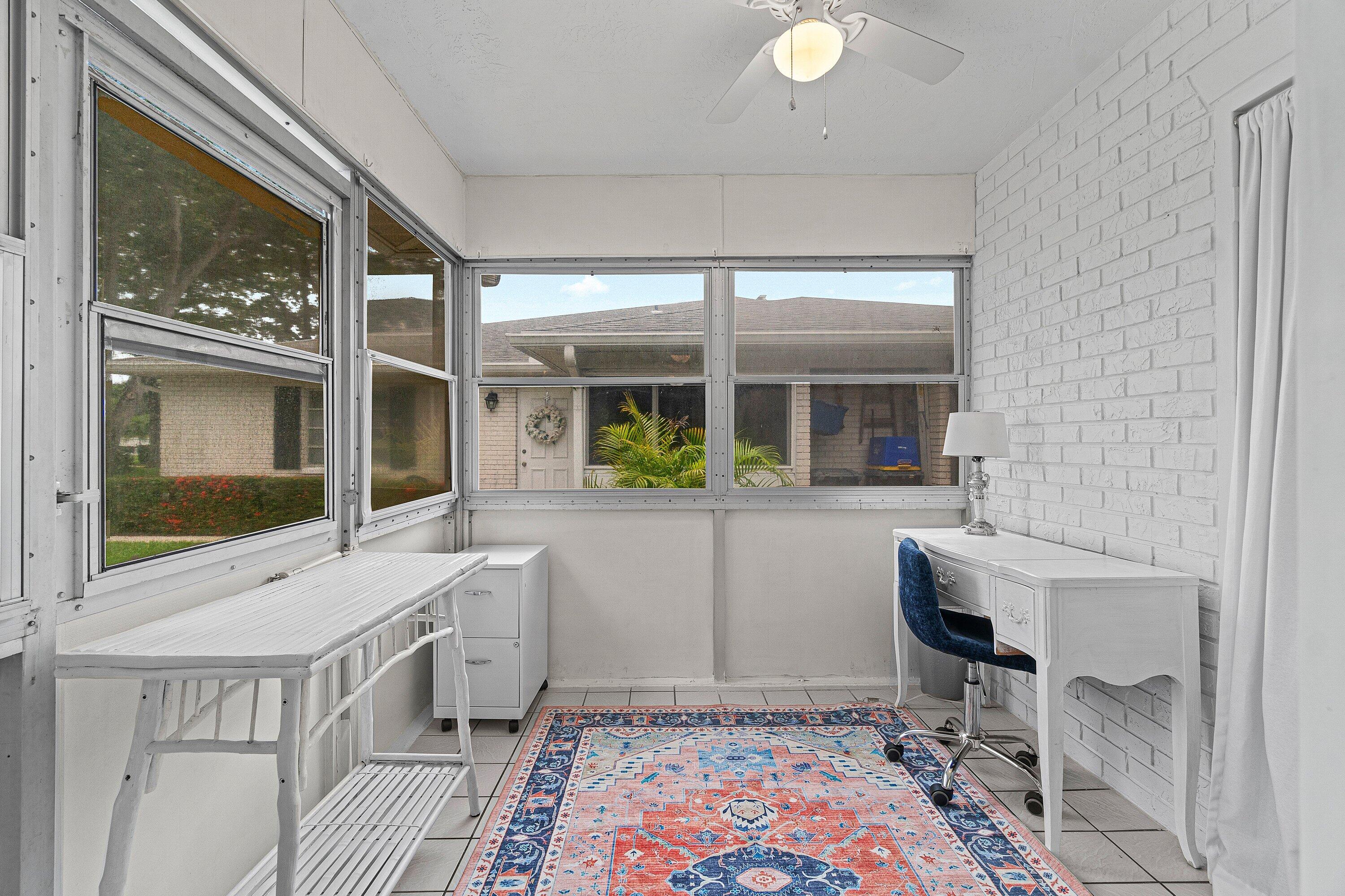 LIMETREE CONDO - Residential