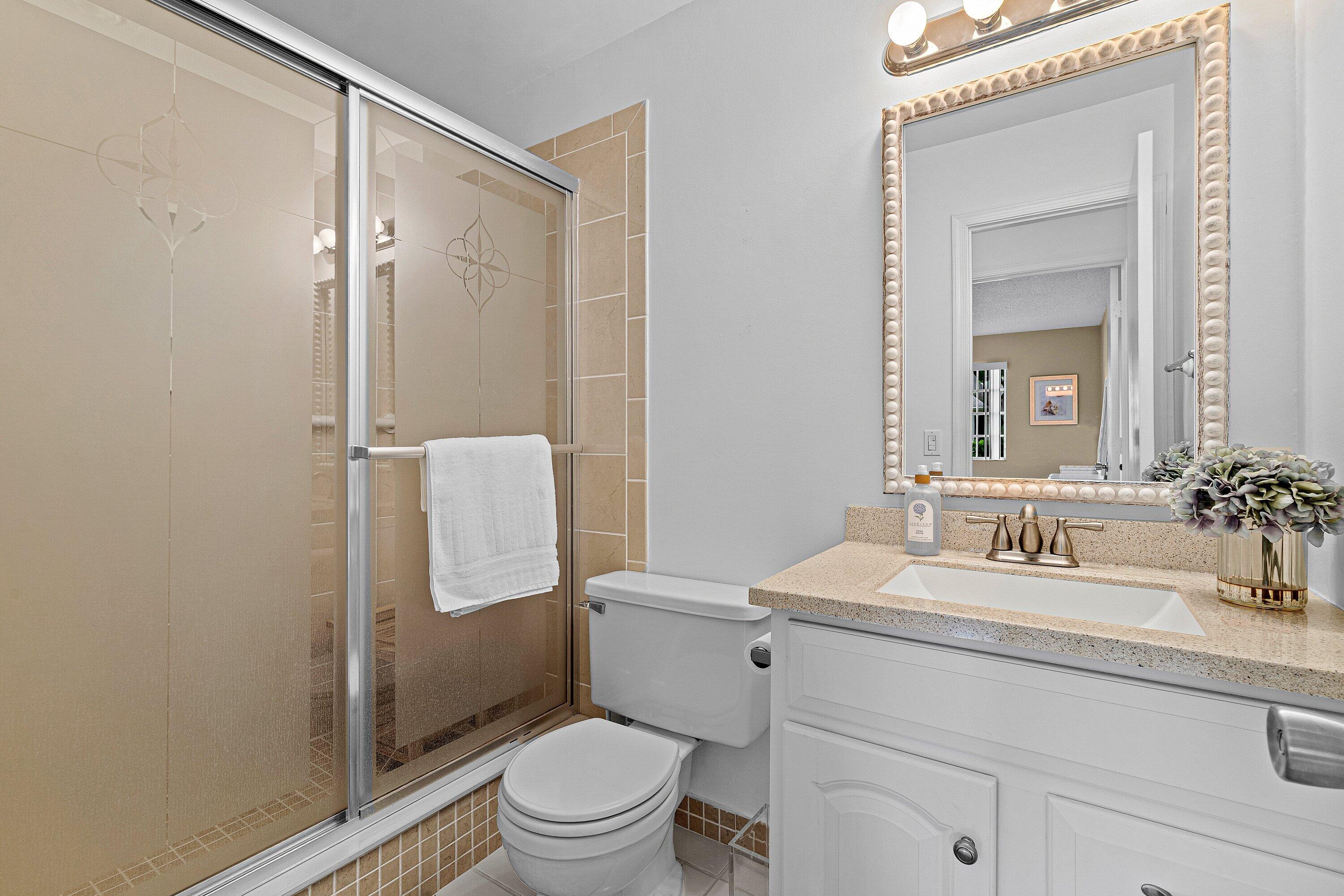 LIMETREE CONDO - Residential