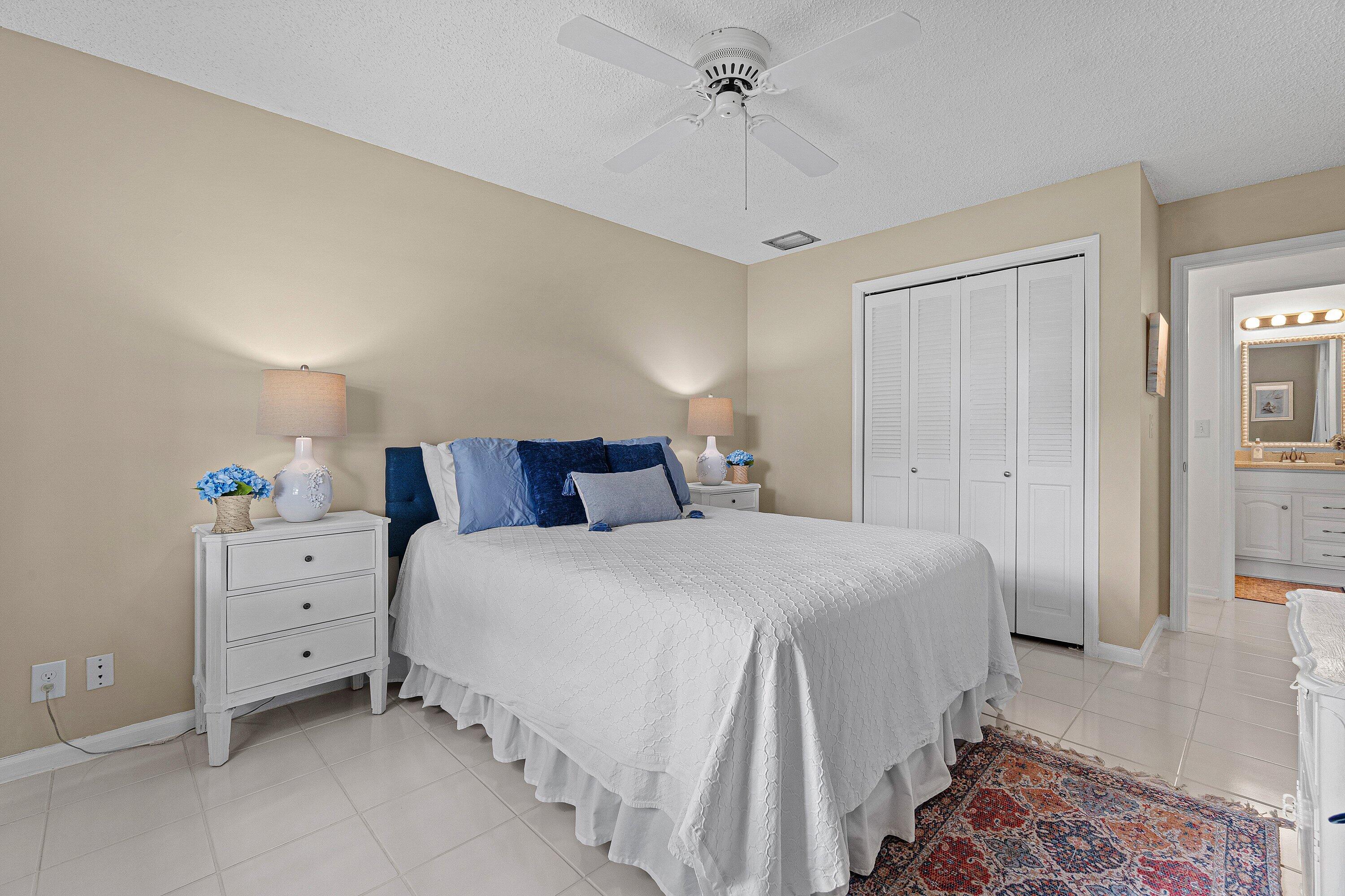 LIMETREE CONDO - Residential