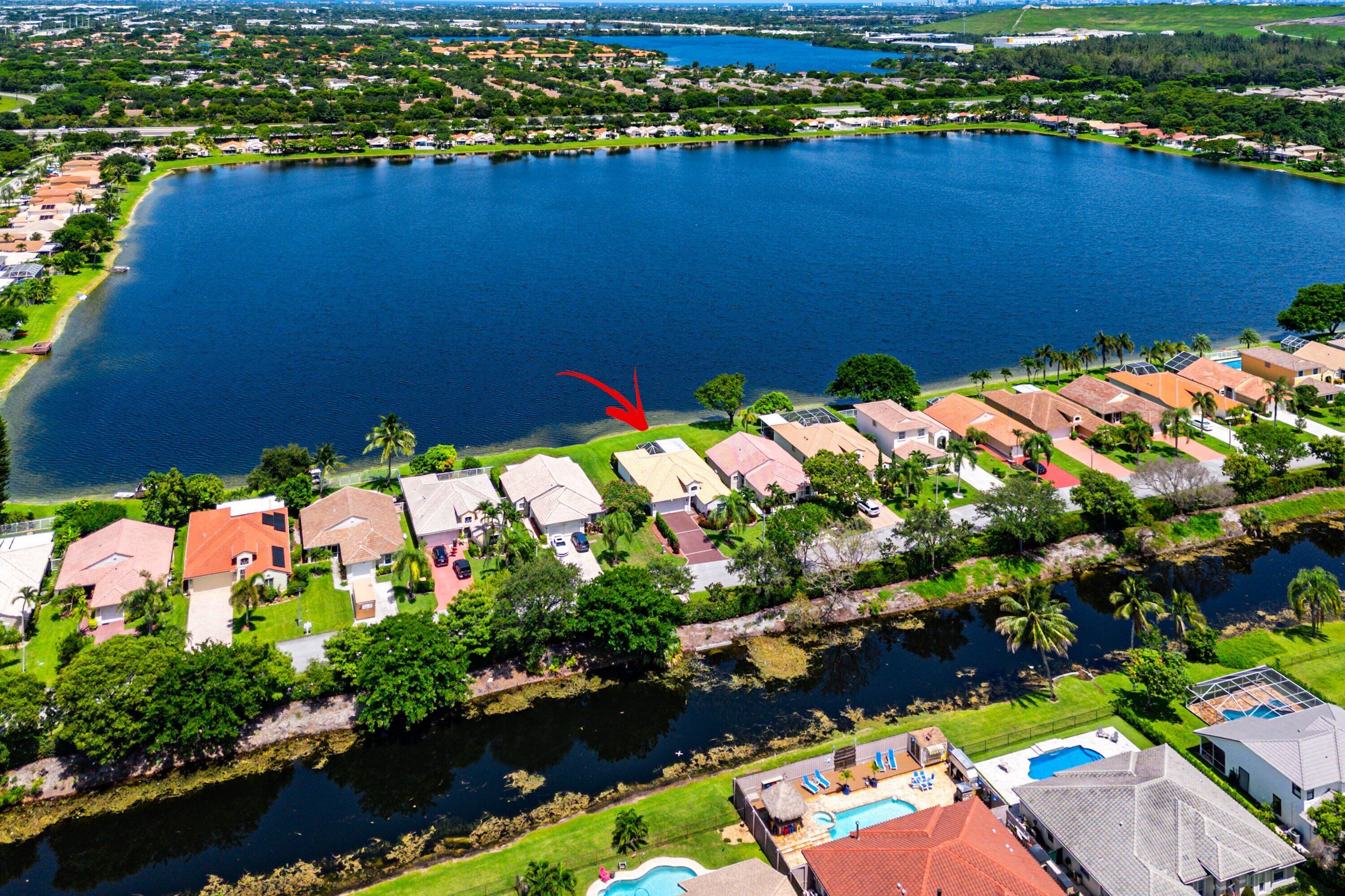 COCO LAKES - Residential
