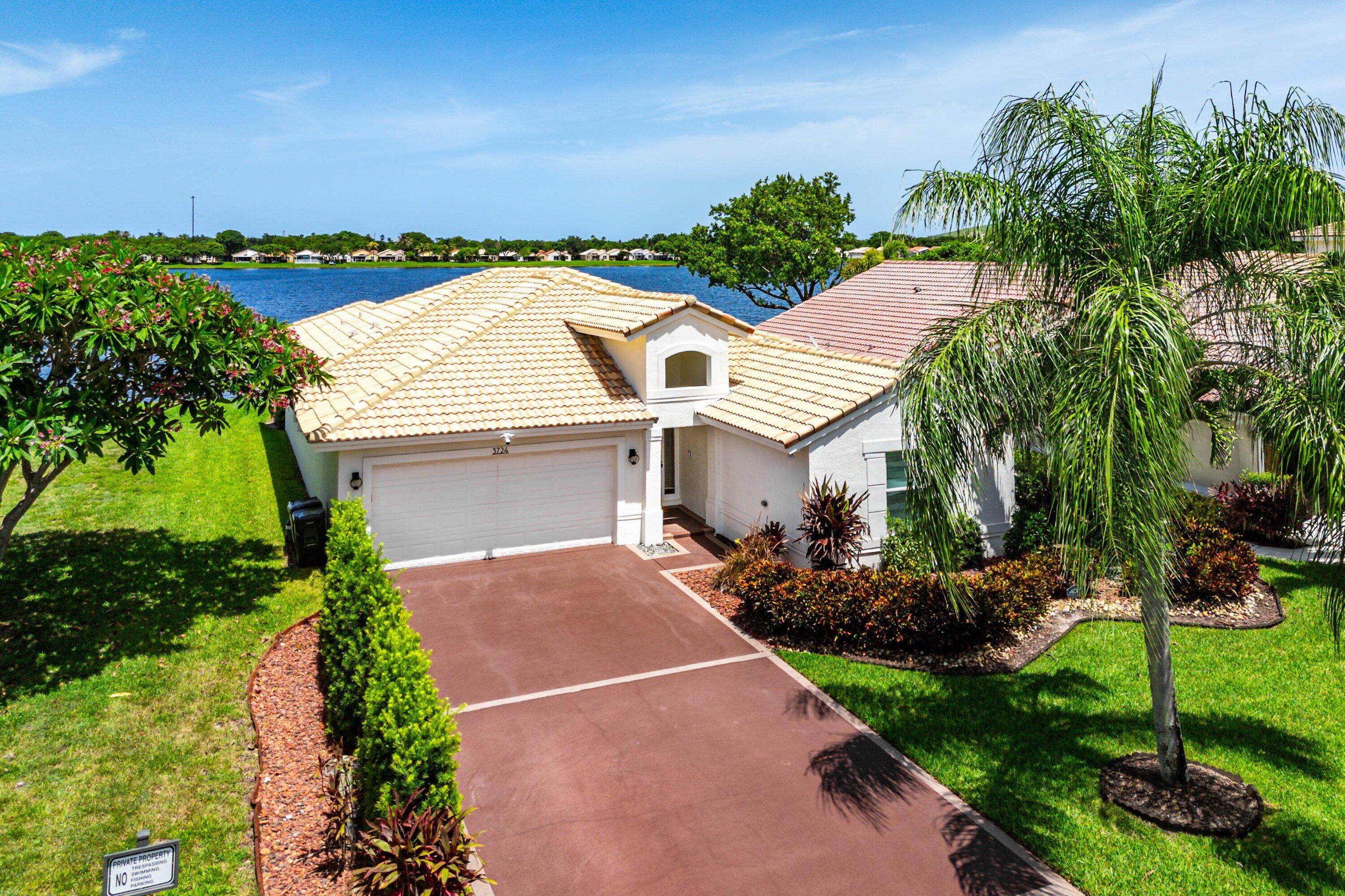 COCO LAKES - Residential
