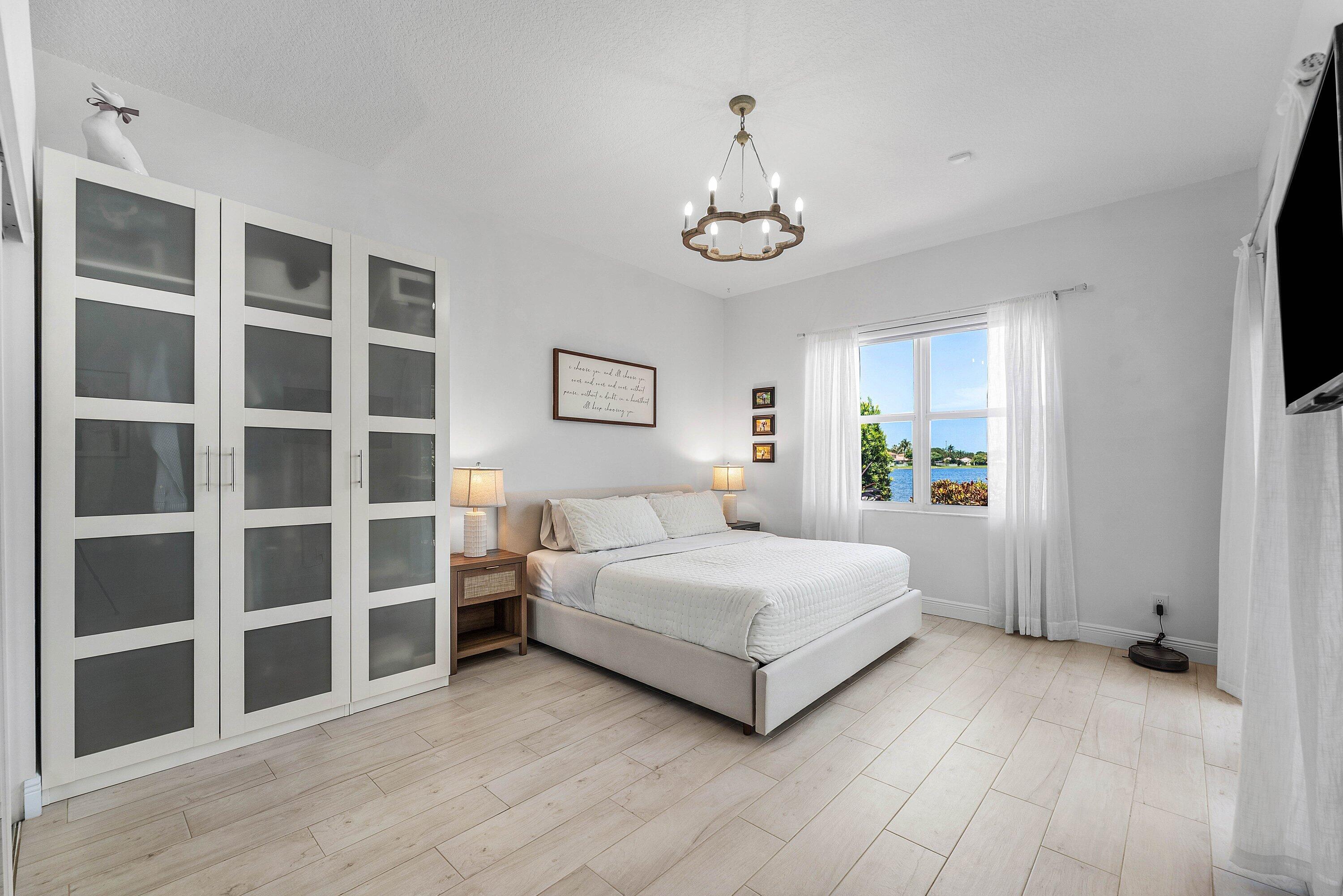 COCO LAKES - Residential