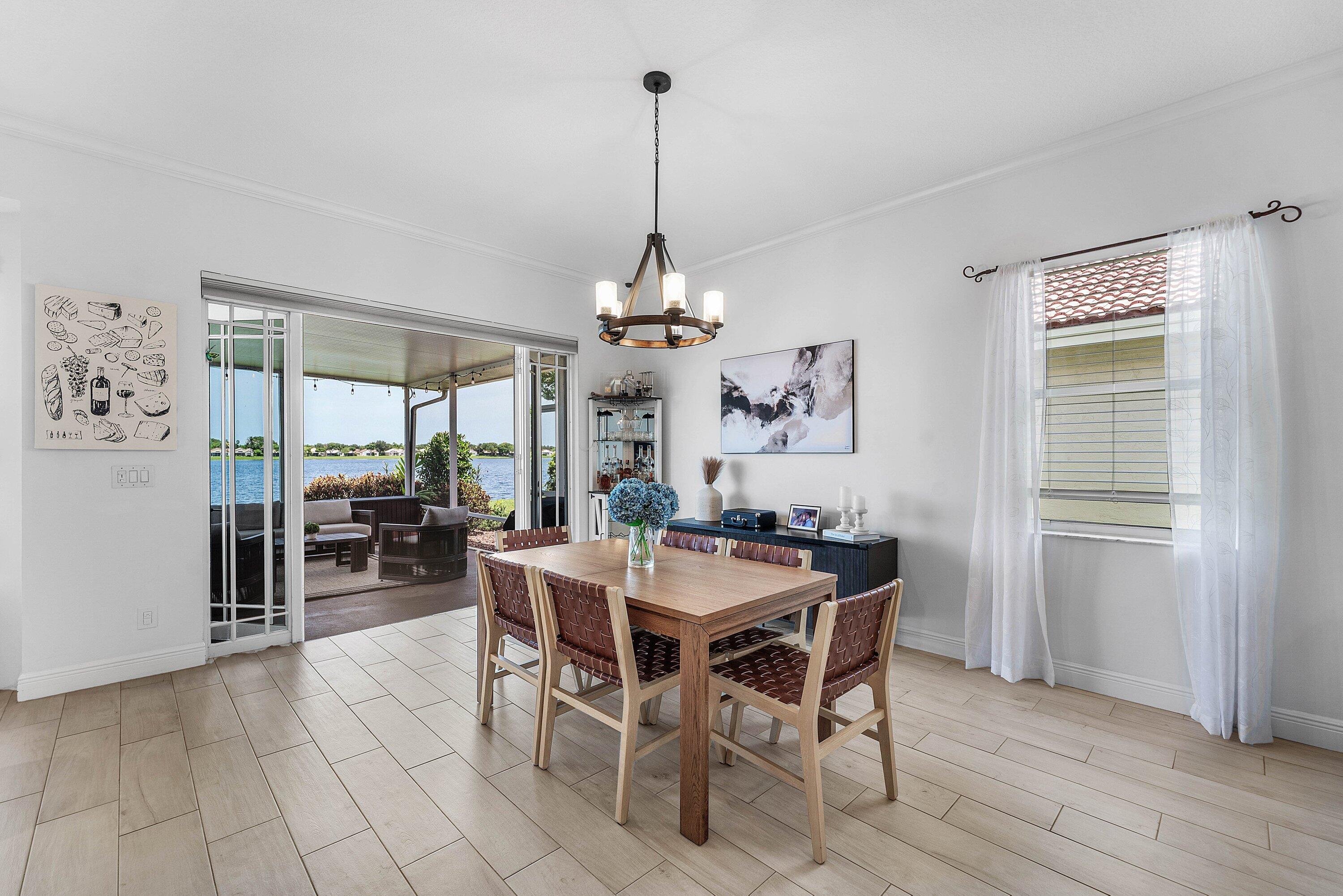 COCO LAKES - Residential