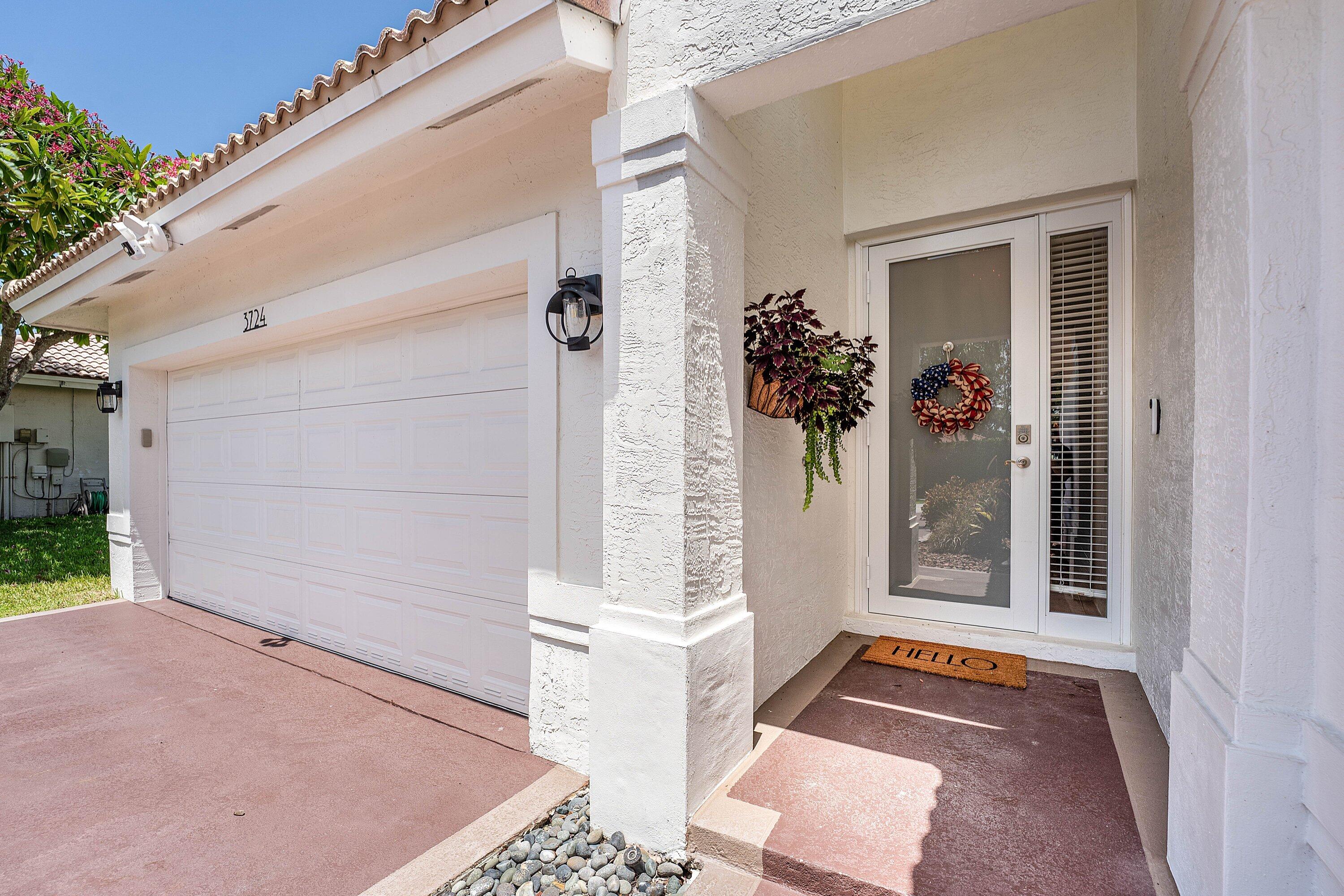 COCO LAKES - Residential