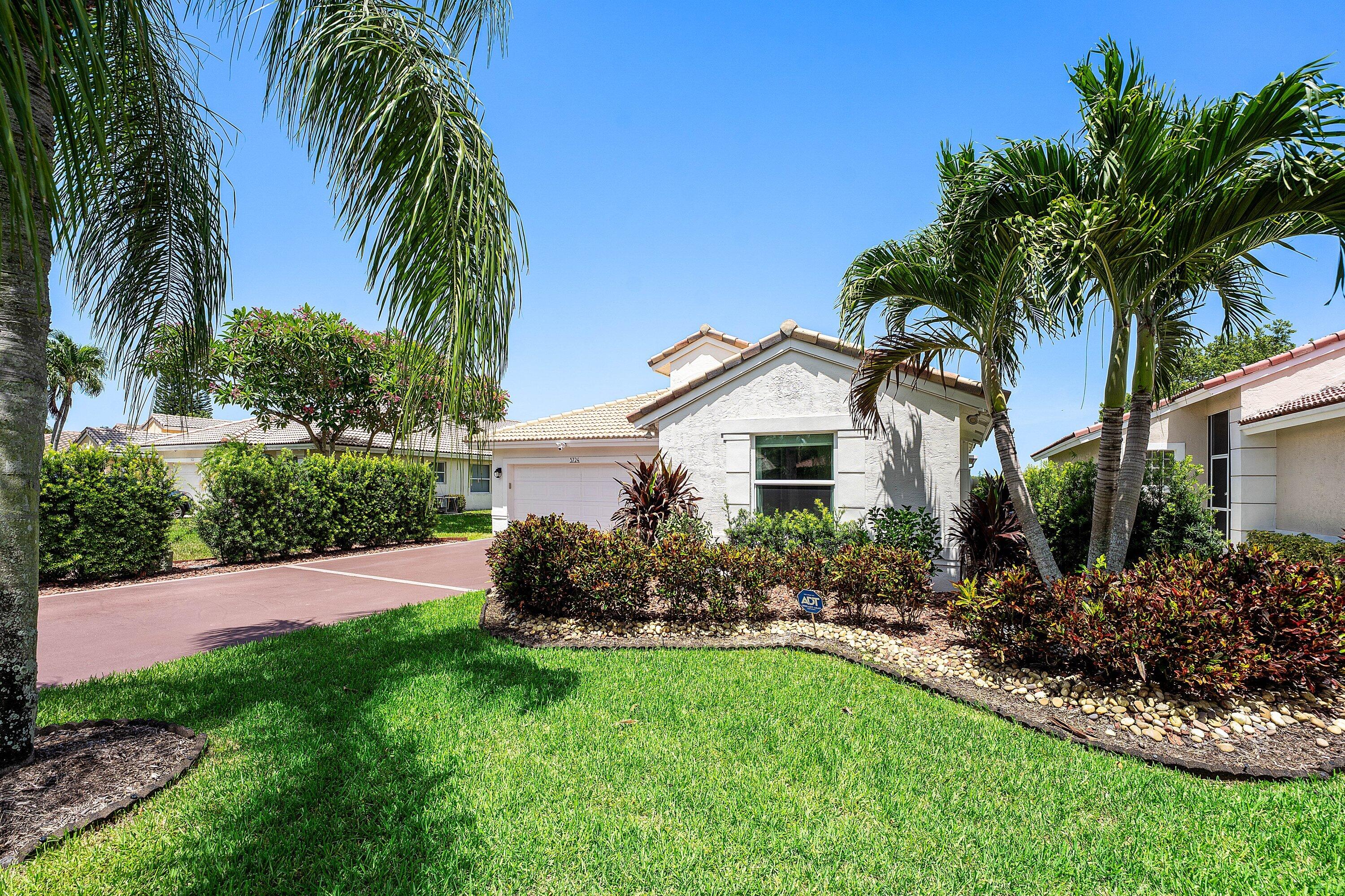 COCO LAKES - Residential