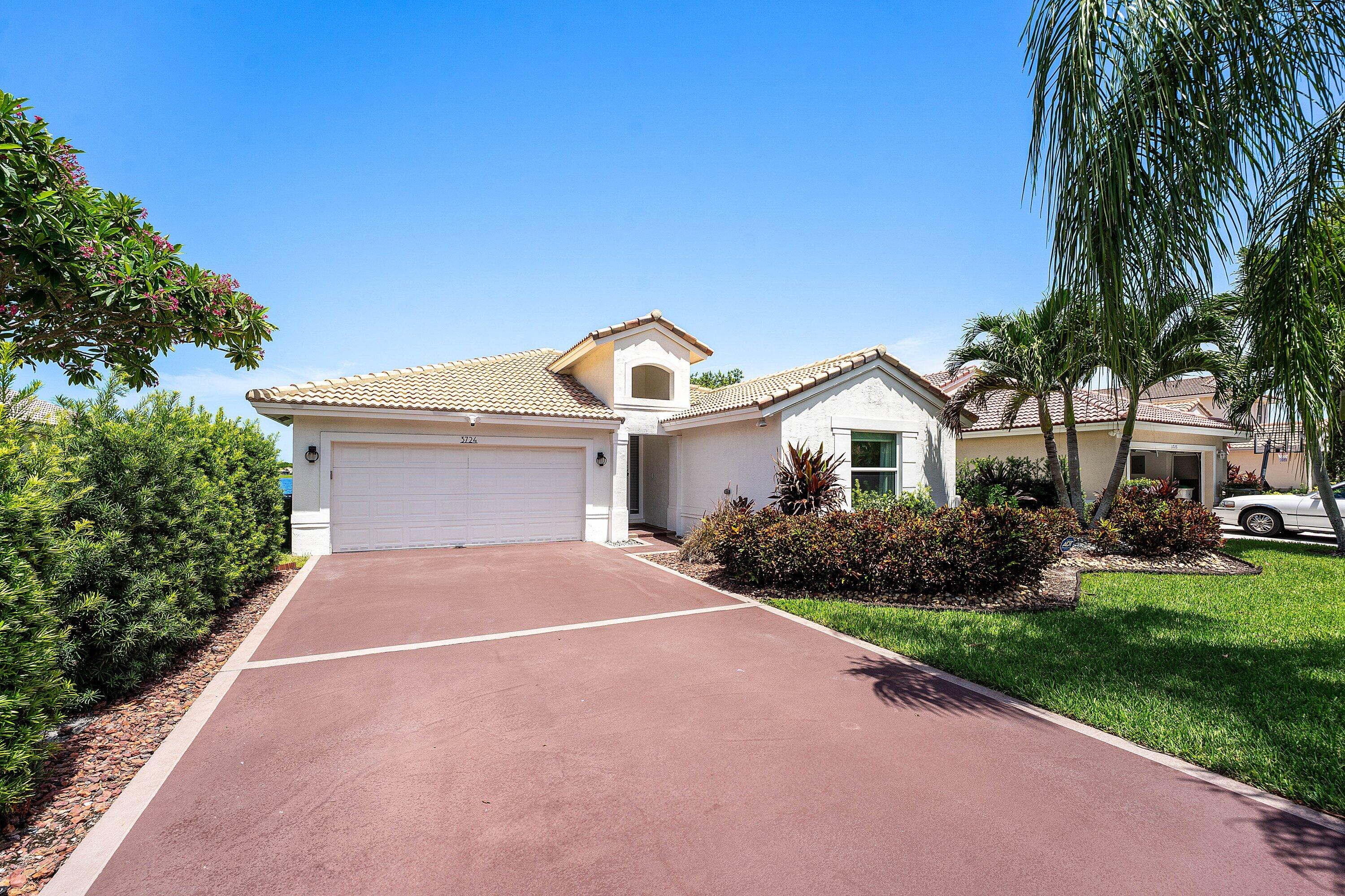 COCO LAKES - Residential