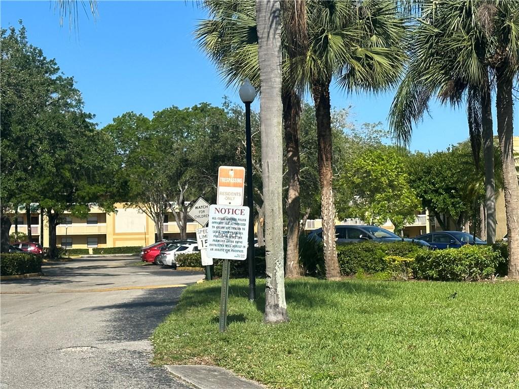 ISLAND CLUB - Residential