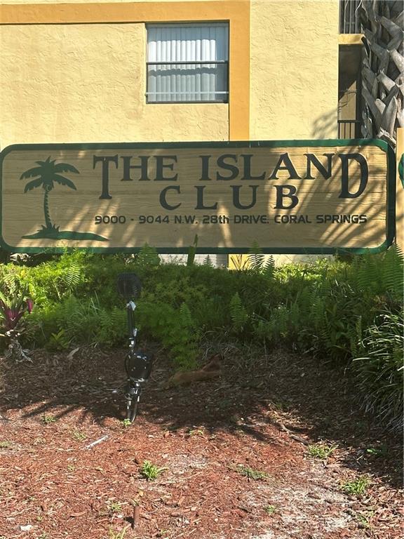 ISLAND CLUB - Residential