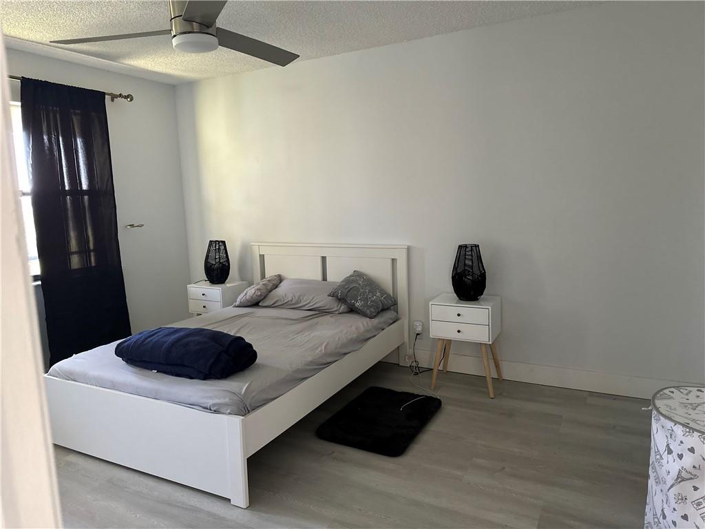 ISLAND CLUB - Residential