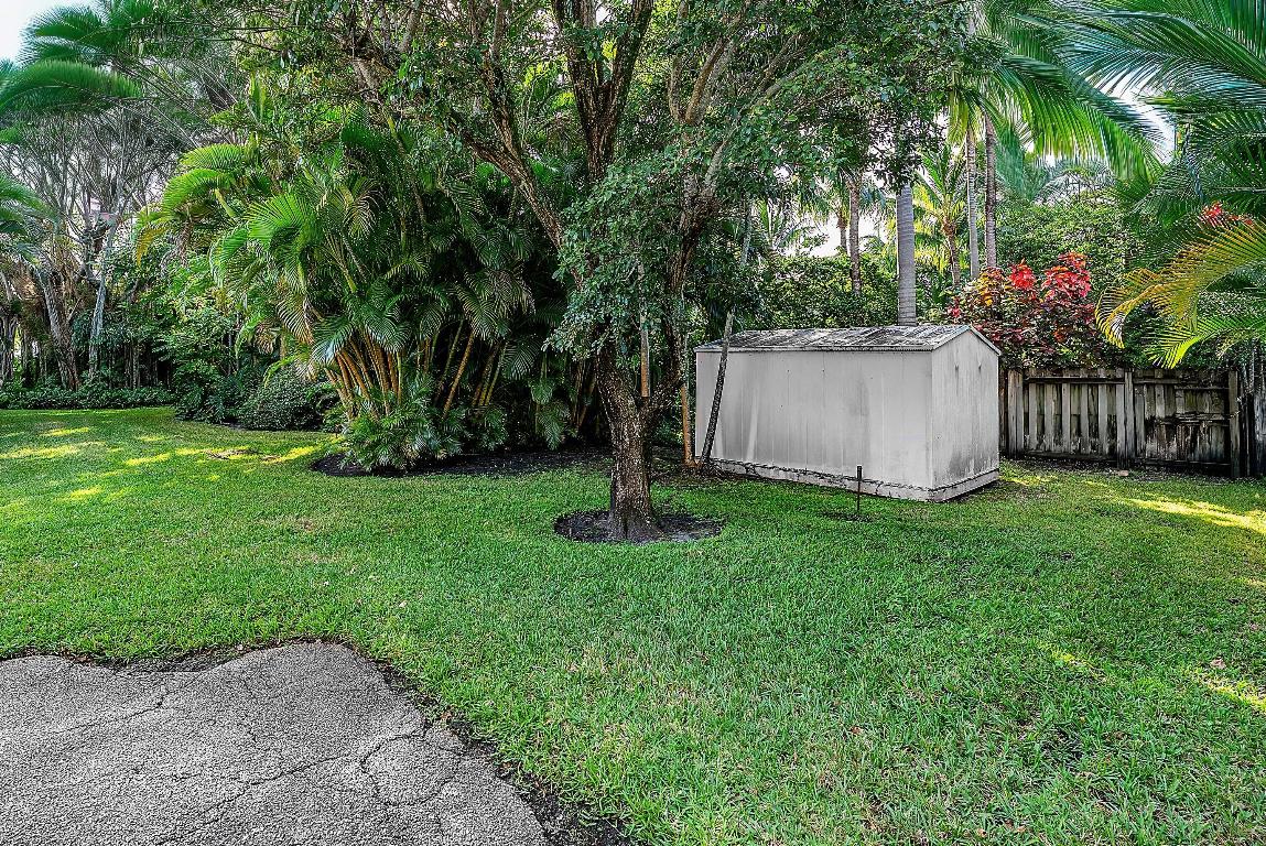 PINERIDGE HEIGHTS DELRAY - Residential