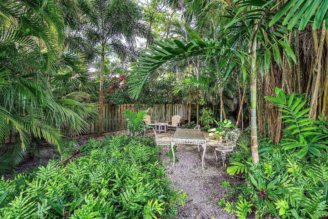 PINERIDGE HEIGHTS DELRAY - Residential