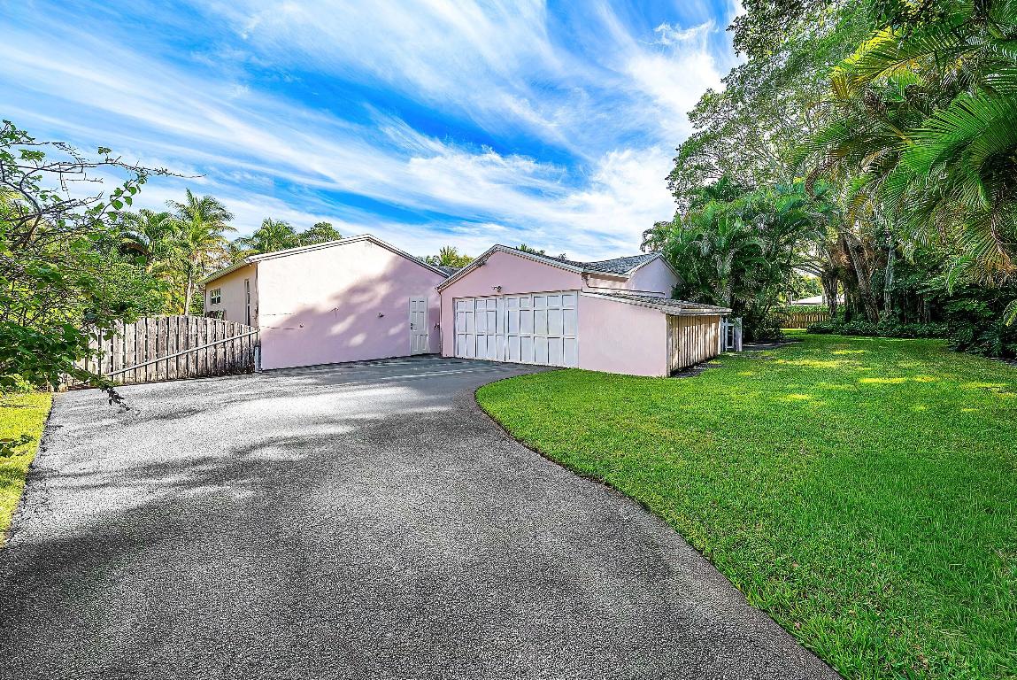 PINERIDGE HEIGHTS DELRAY - Residential