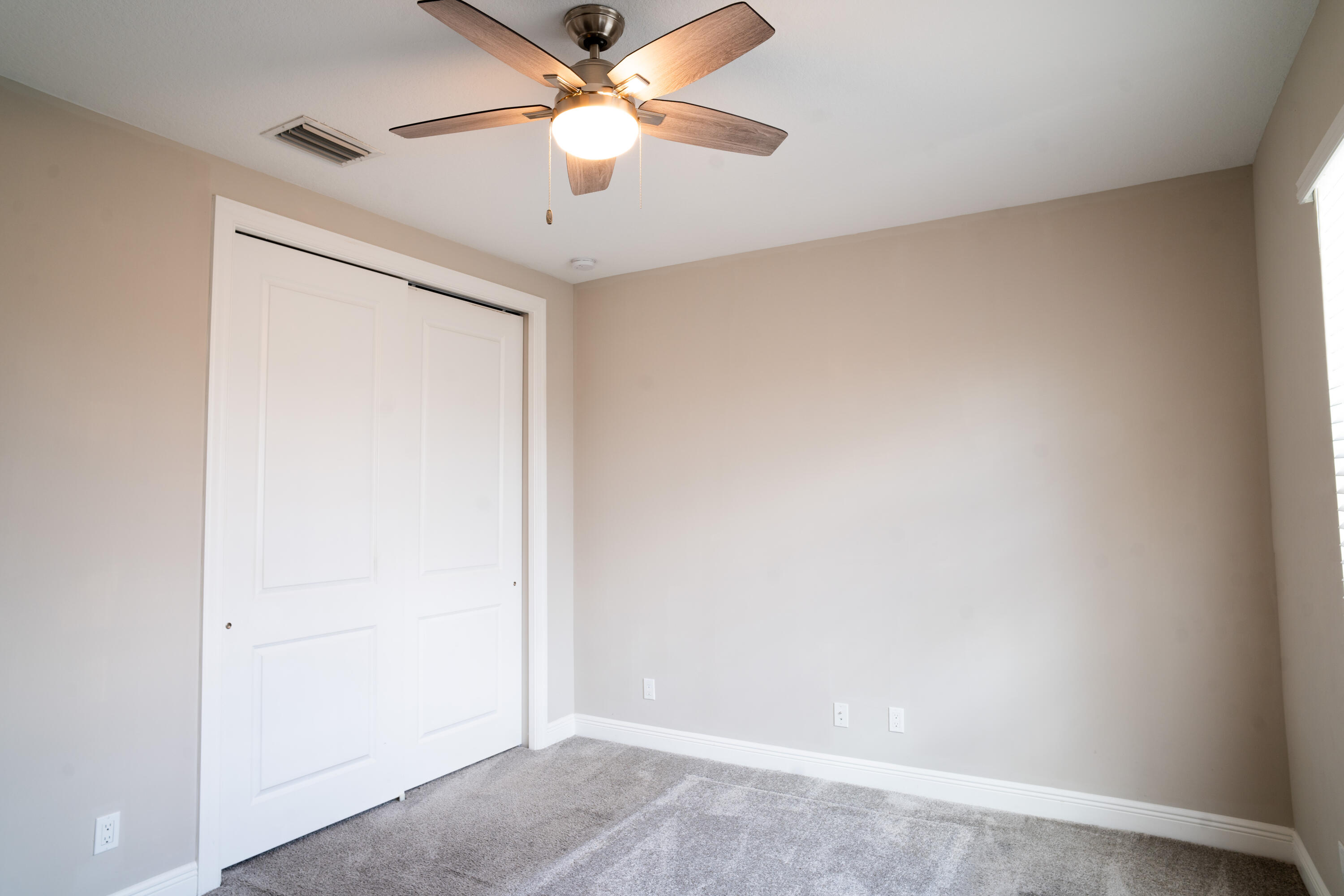 PARKLAND BAY - Residential Lease
