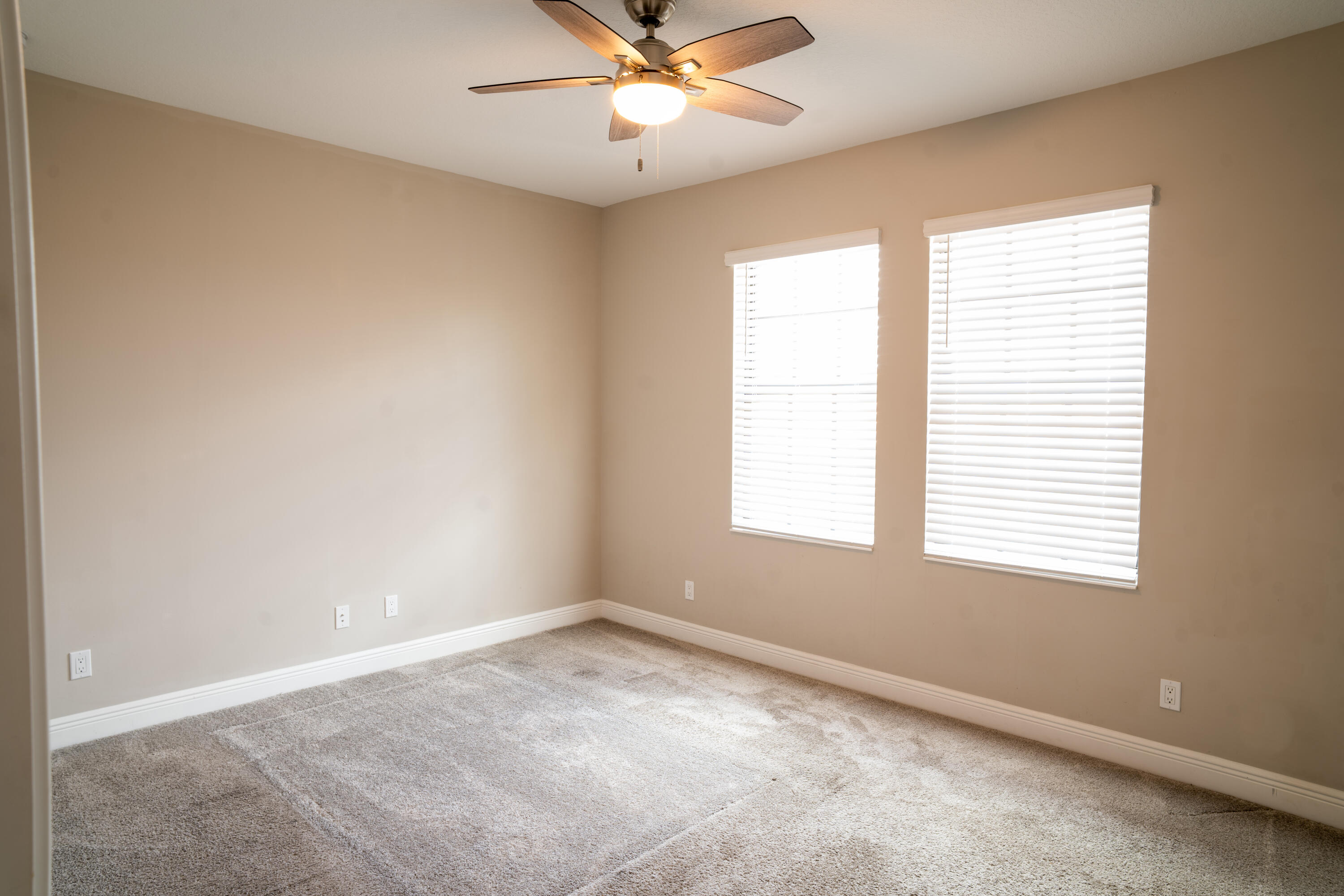 PARKLAND BAY - Residential Lease