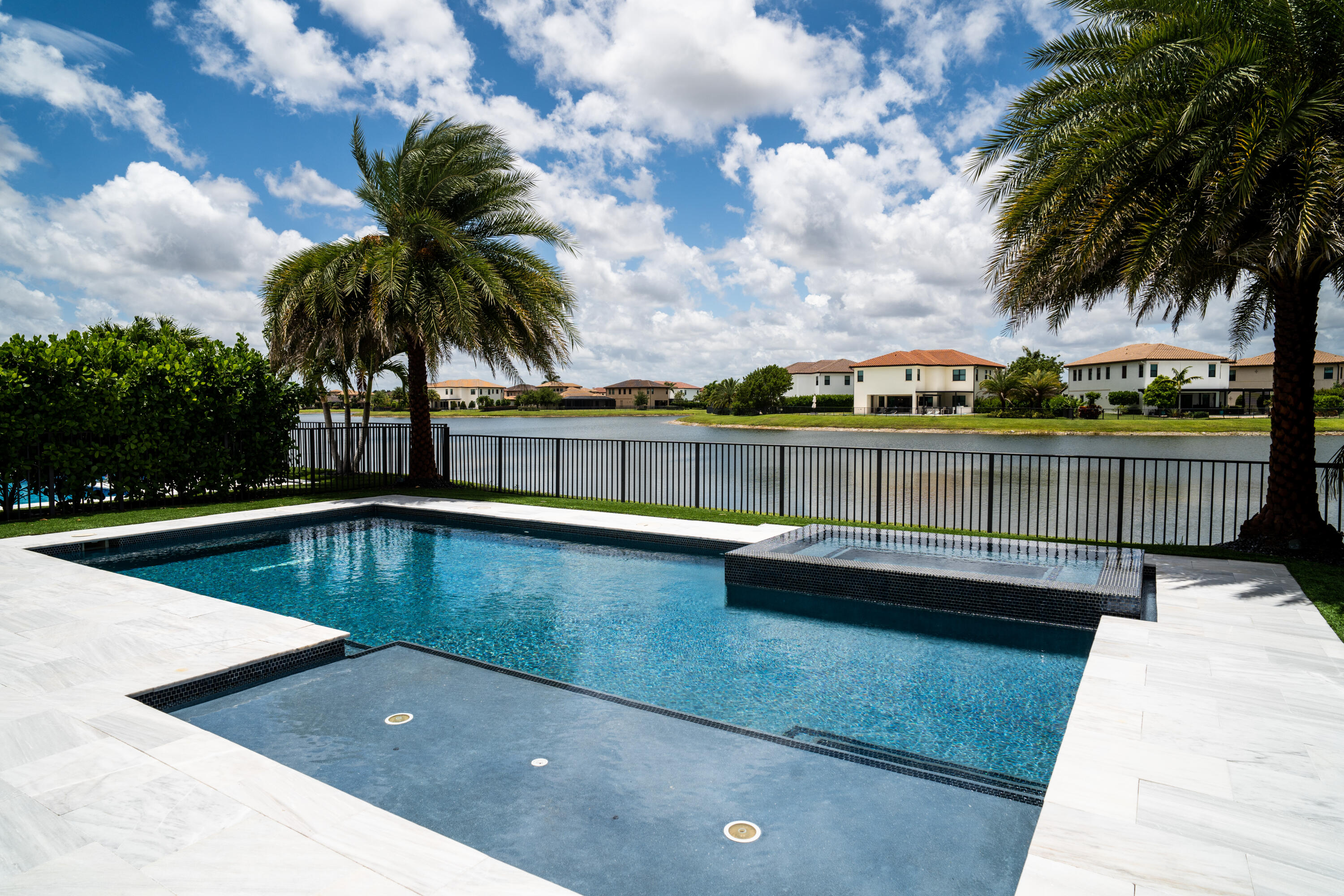 PARKLAND BAY - Residential Lease