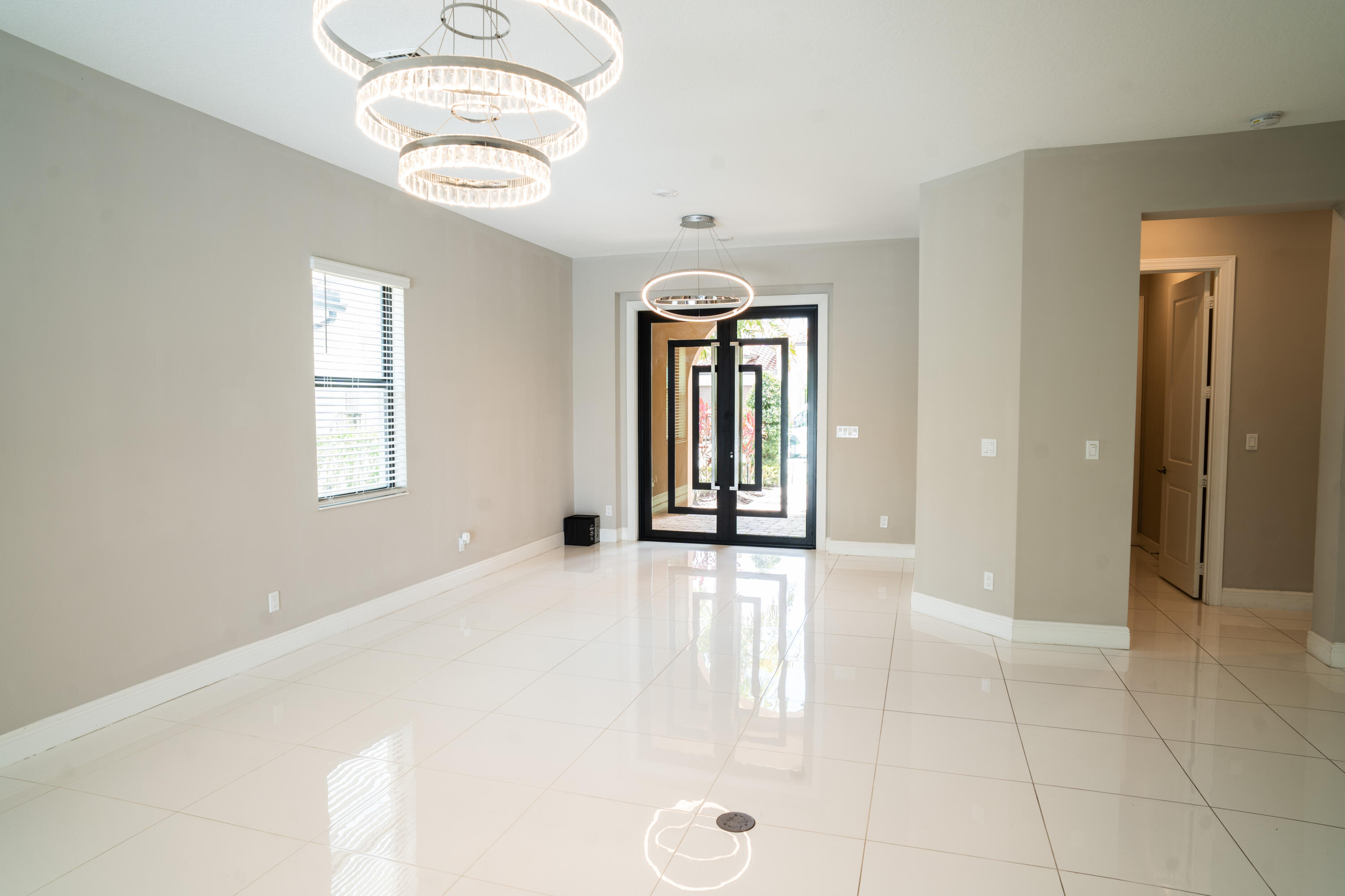 PARKLAND BAY - Residential Lease