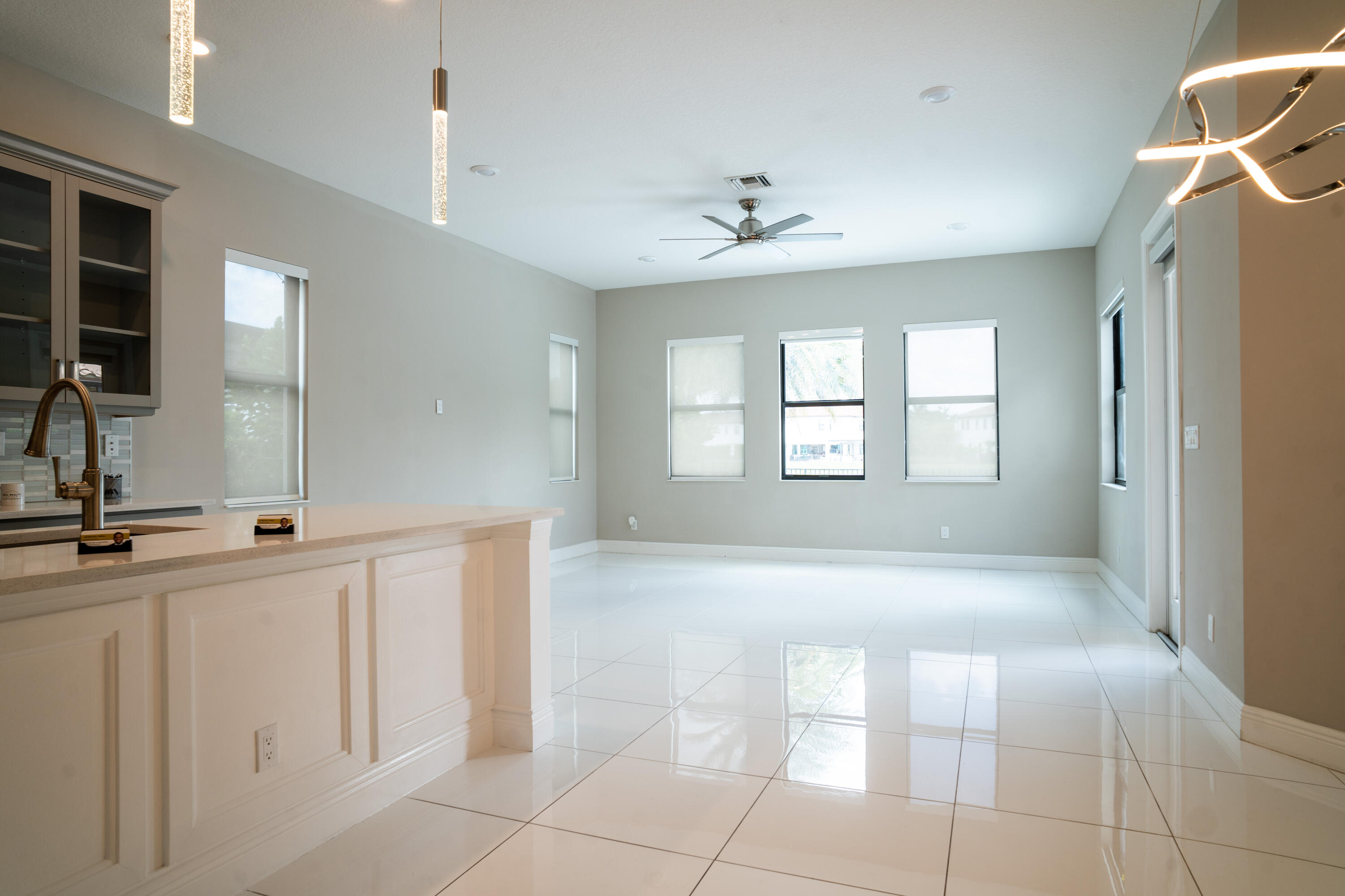 PARKLAND BAY - Residential Lease