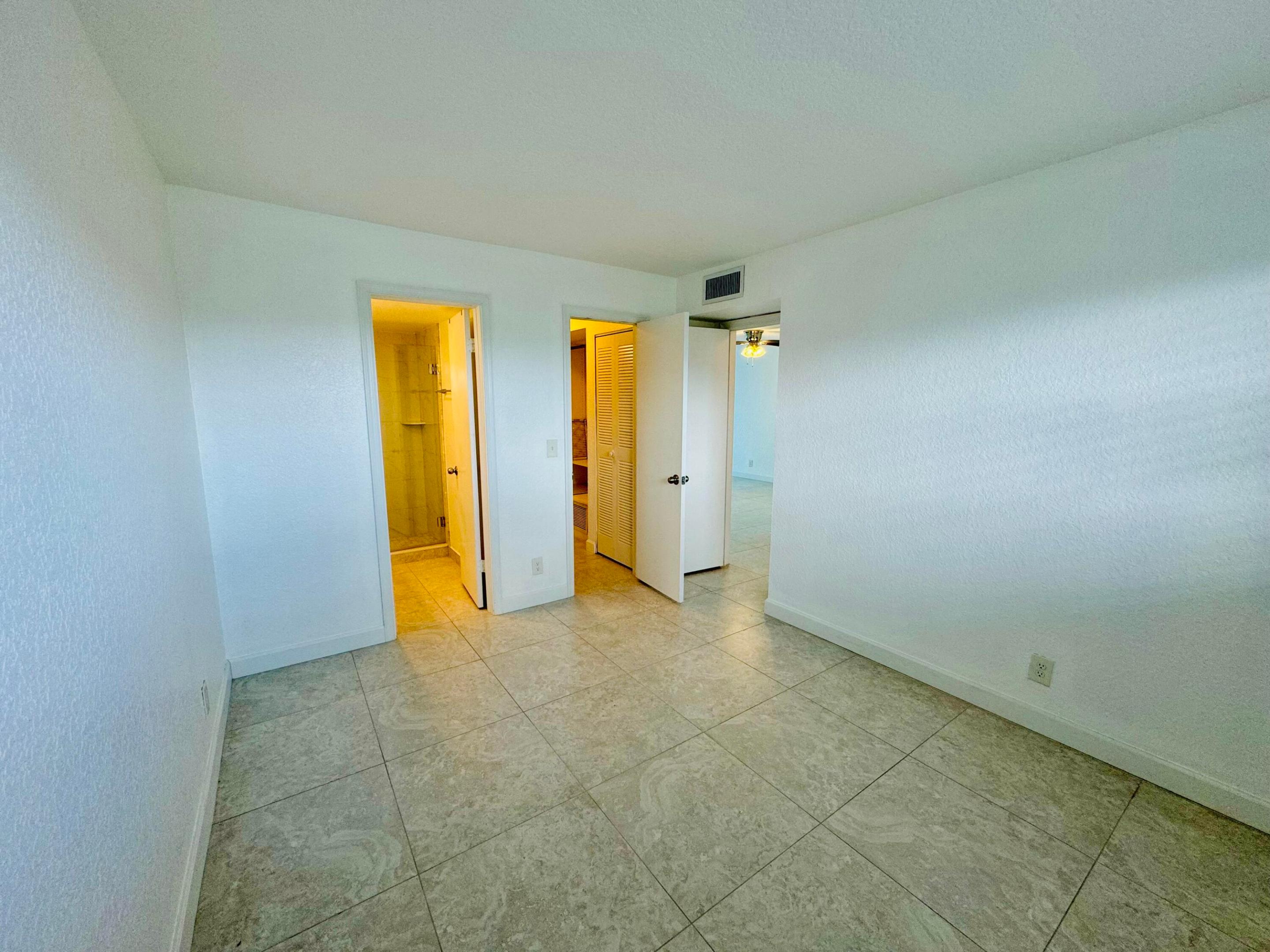 SEAGATE OF GULFSTREAM CONDO - Residential Lease