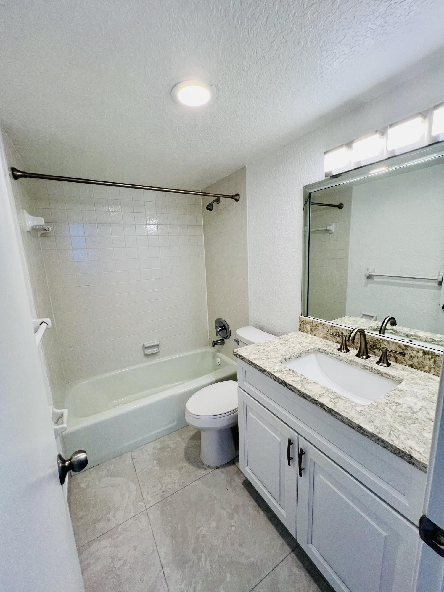 SEAGATE OF GULFSTREAM CONDO - Residential Lease
